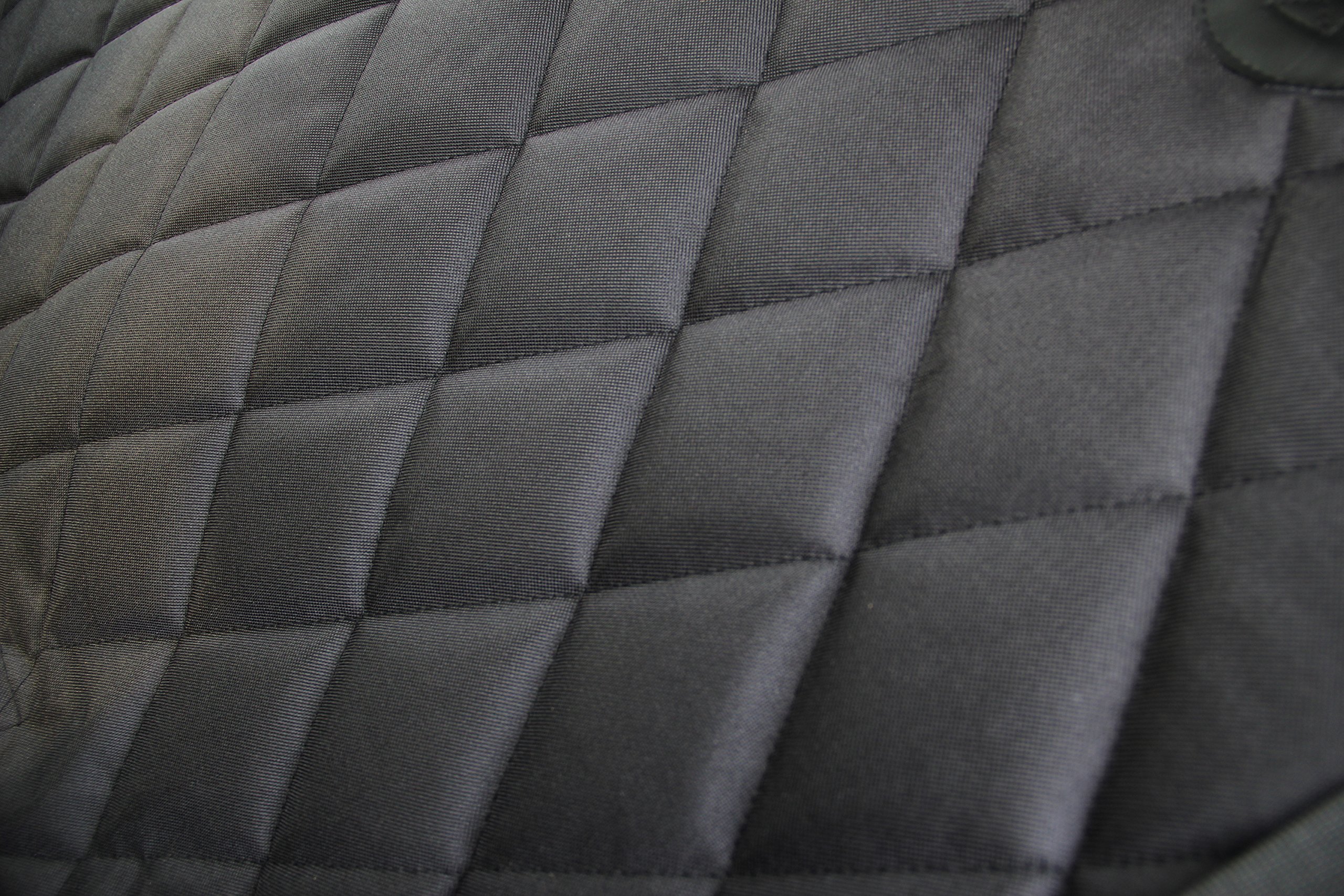 INNX Dog Seat Cover, Quilted Hammock Bench Pet Seat Cover for Sedan Cars, Trucks, SUVs or Minivans, Waterproof (Quilted Ballistic Hammock, Black, 58\
