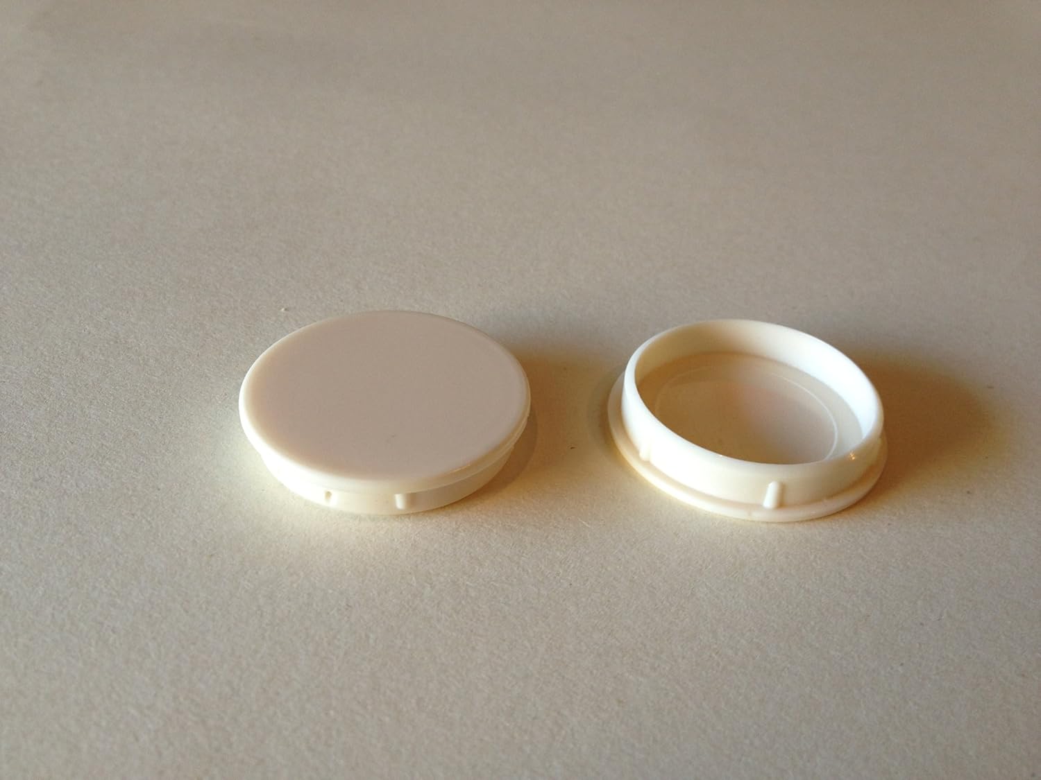 Hinge and Bracket Supplies 35Mm Hinge Hole Cover Caps 10 Pces Cream