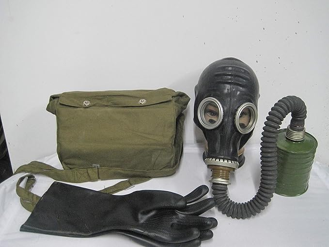 NVA Russiche Gasmaske Gummischlauch Tasche Filter Halloweenartikel