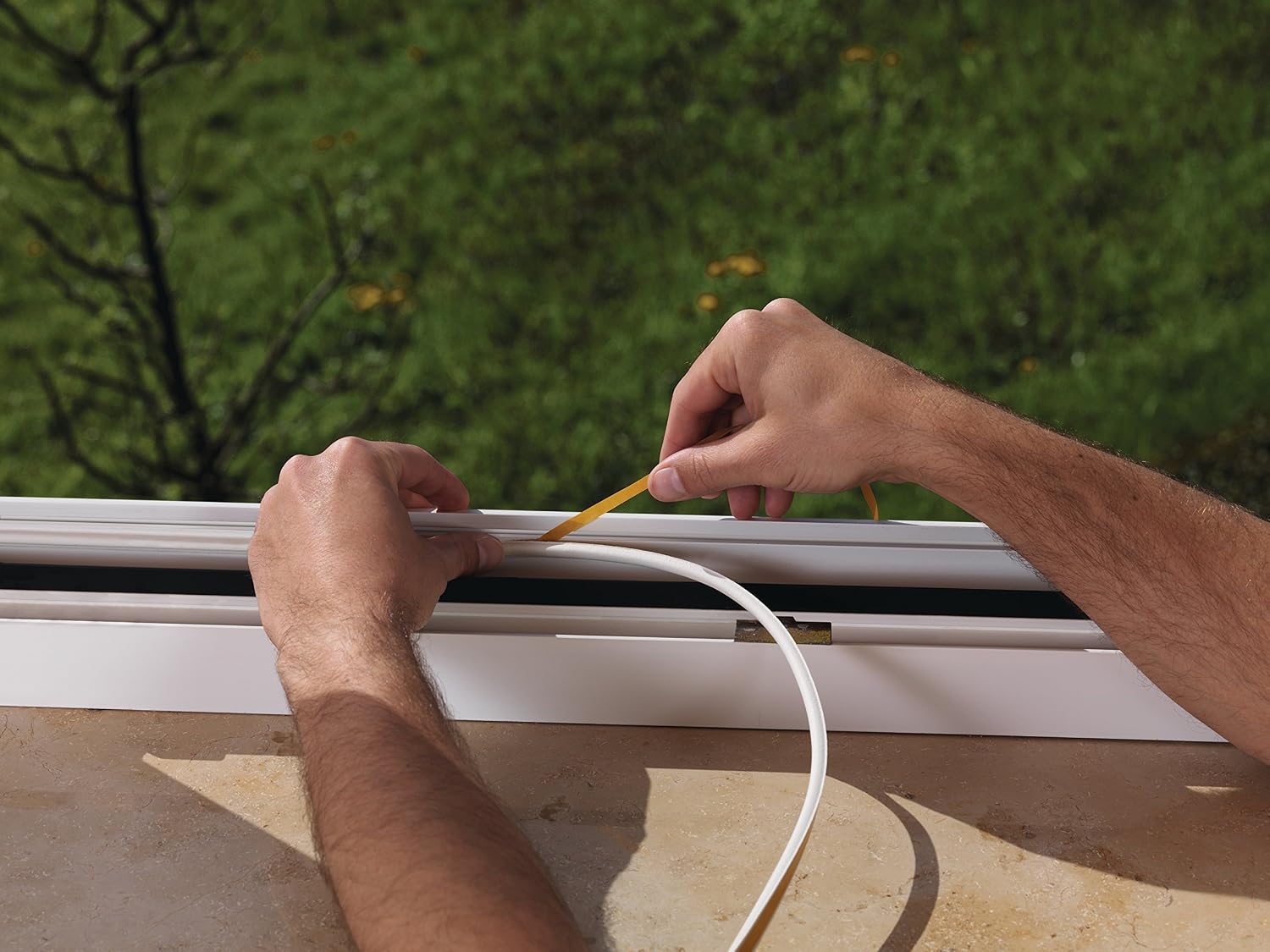 tesamoll P-Profile Seal - Self Adhesive Rubber Draught Excluder for Insulating Gaps in Windows and Doors - Brown - 10 m x 9 mm x 5.5 mm - Image 5