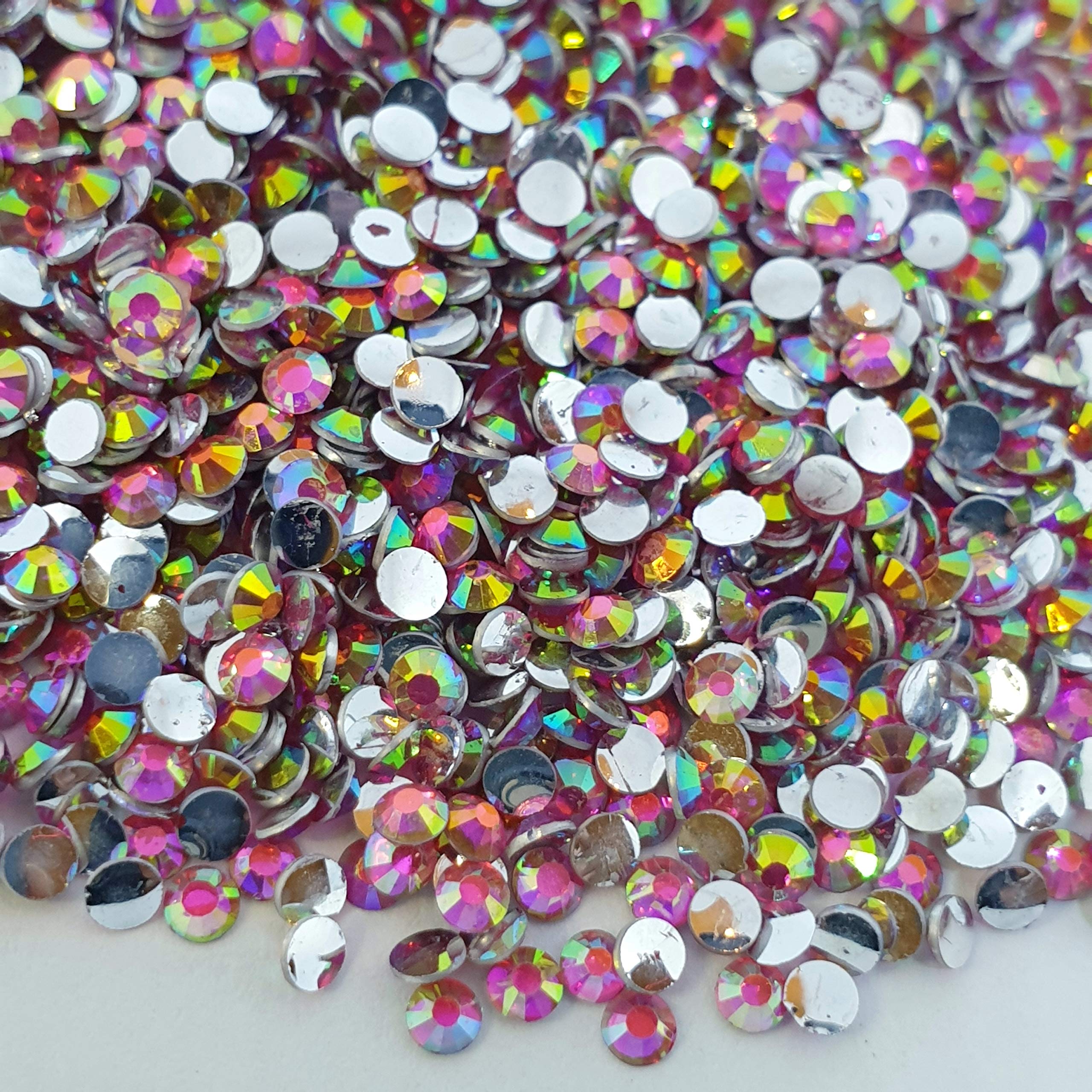MajorCrafts 4000pcs 2mm ss6 Crystal AB Coated Flat Back Round 14 Facets Small Resin Rhinestones Embellishment Gems (Crystal Fuchsia Pink AB18)