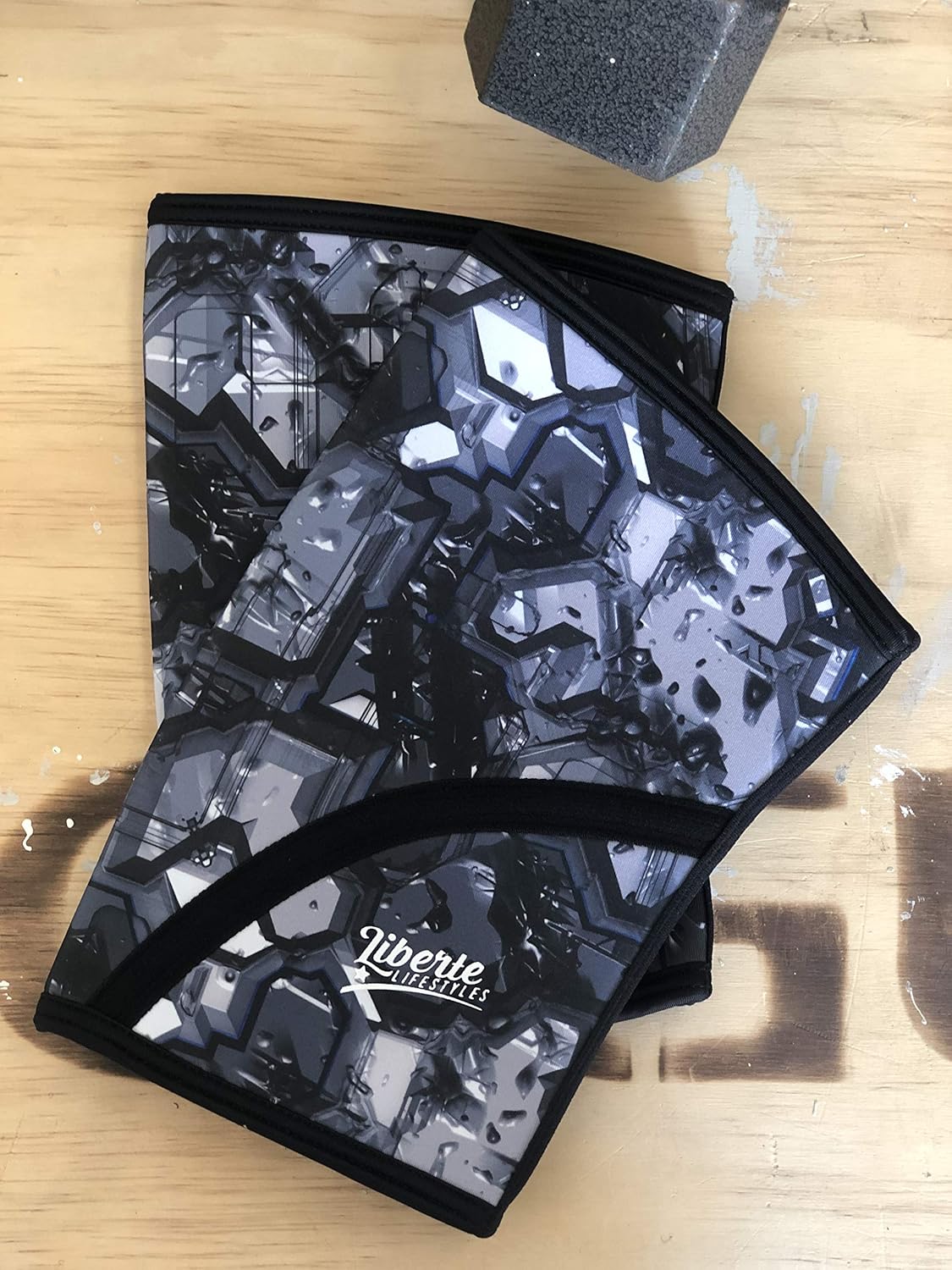 Liberte Lifestyles 5mm Reversible Cyborg Superhero Comic Print Knee Sleeves (Pair) : Sports & Outdoors