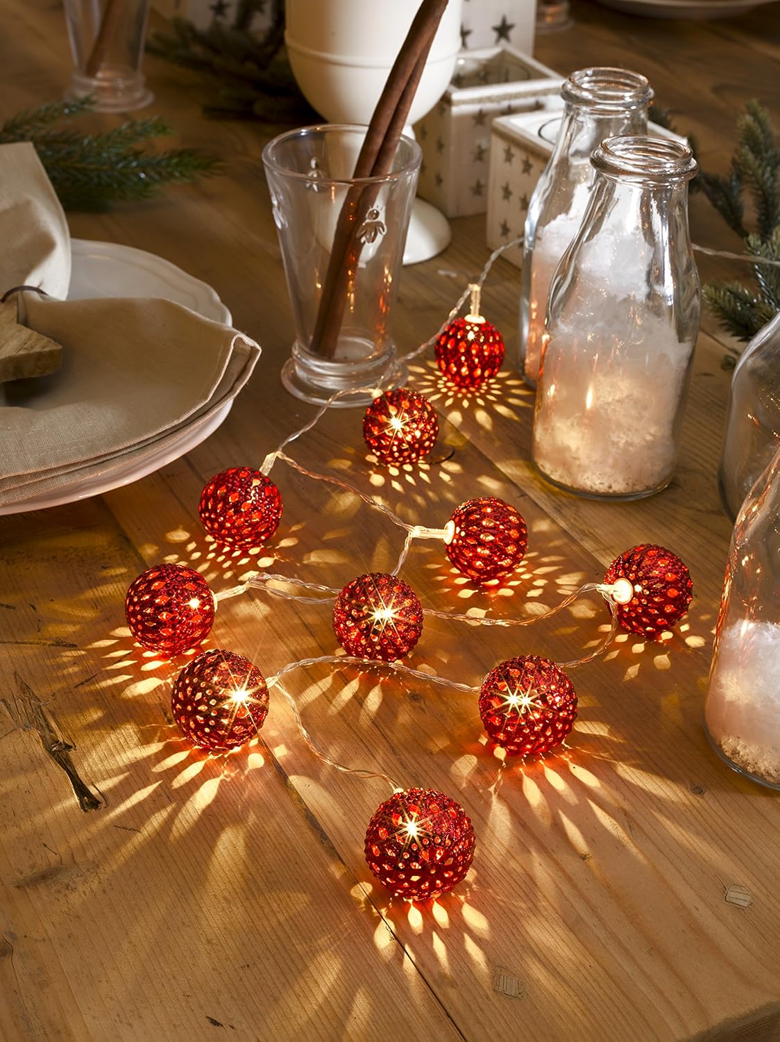 Konstsmide 3157-553 LED Fairy Lights Large Metal Balls/10 Warm White Diodes/3x AA 1.5 V Batteries, Transparent Cable/Red - Image 4