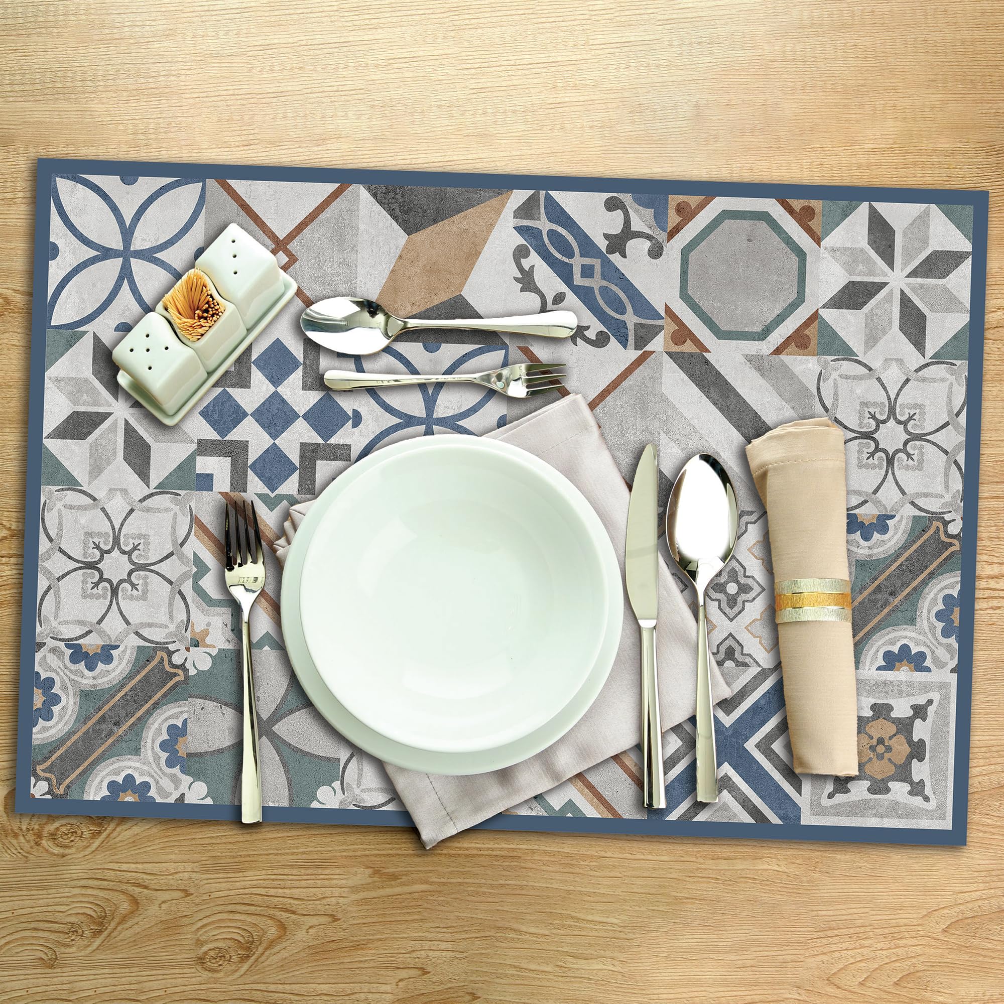 CREARREDA Americana Blue Tiles Placemats, Set of 4 PVC Breakfast Placemats, 48 x 33 cm, Non-Slip, Washable, Dirt-Resistant, Heat Resistant, Made in Italy