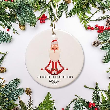 Immagini Natale Yoga.32butler Ornamento Di Natale Ohm Namaste Regalo Per Yoga Insegnante Meditazione Regalo Divertente Per Yoga Seduto Amazon It Casa E Cucina