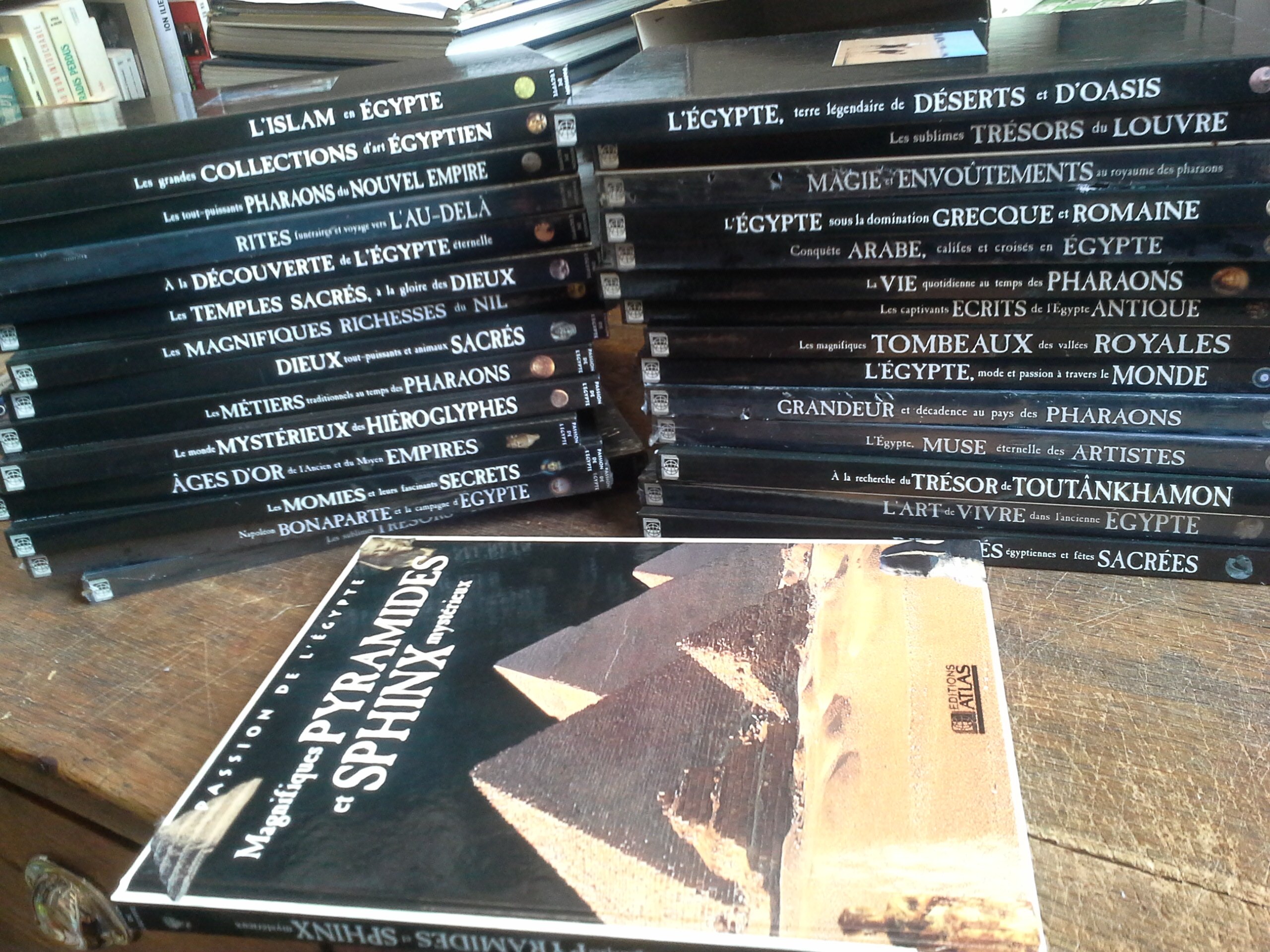Amazon Fr Lot De 29 Livres Collection Passion De L Egypte Editions Atlas Collectif Livres