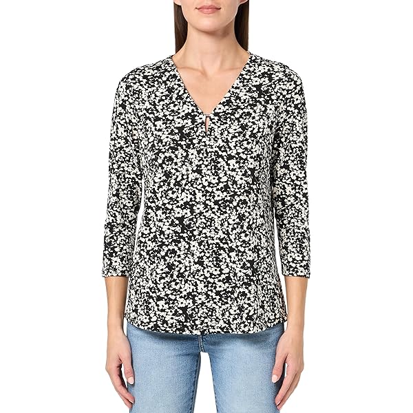 Amazon.com: Kelly Blouse with Printed V-Neck & Pleats by