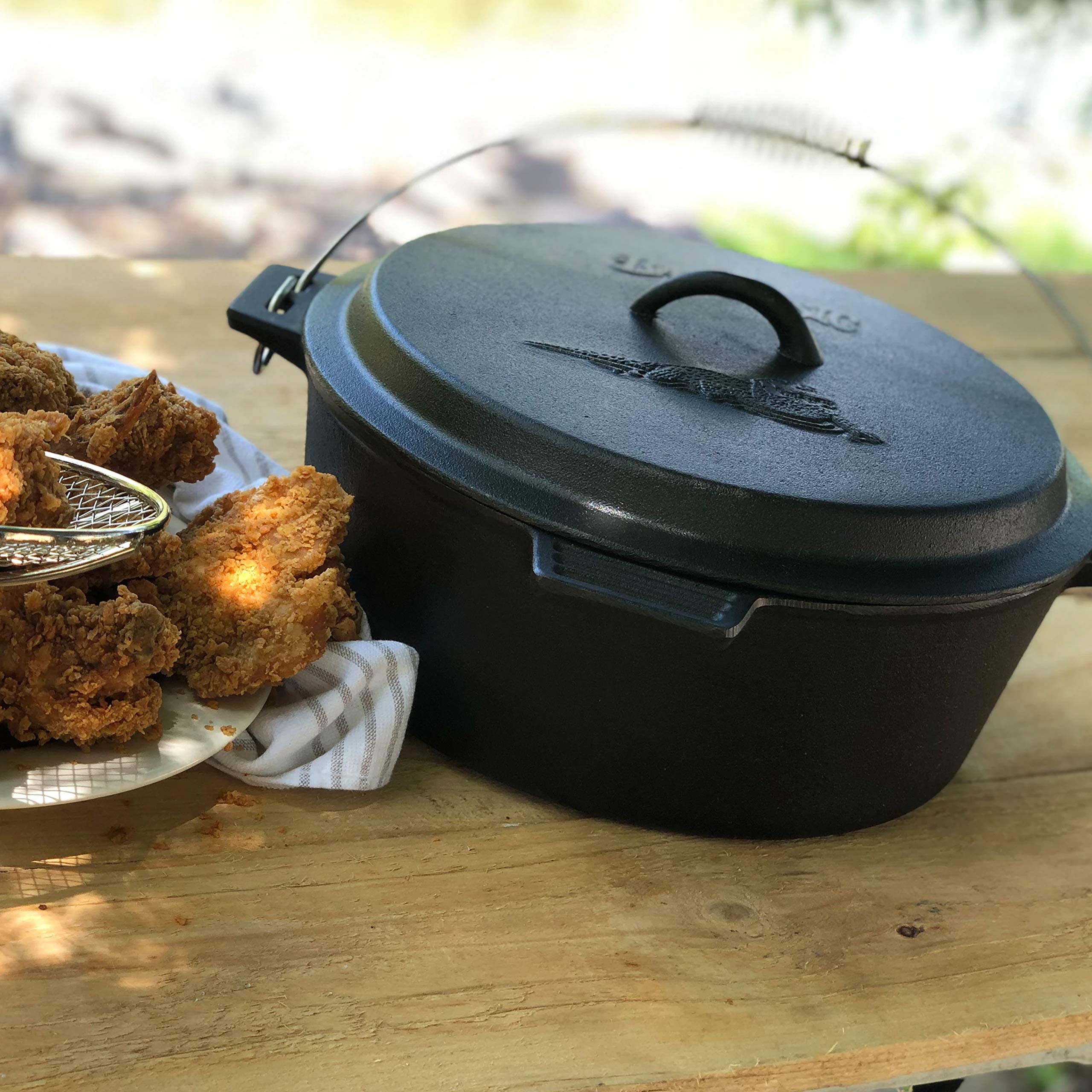 Bayou Classic 7410 Cast Iron Chicken Fryer with Dutch Oven Lid, 10