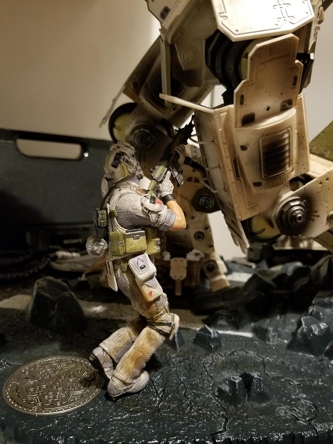 titanfall 2 statue