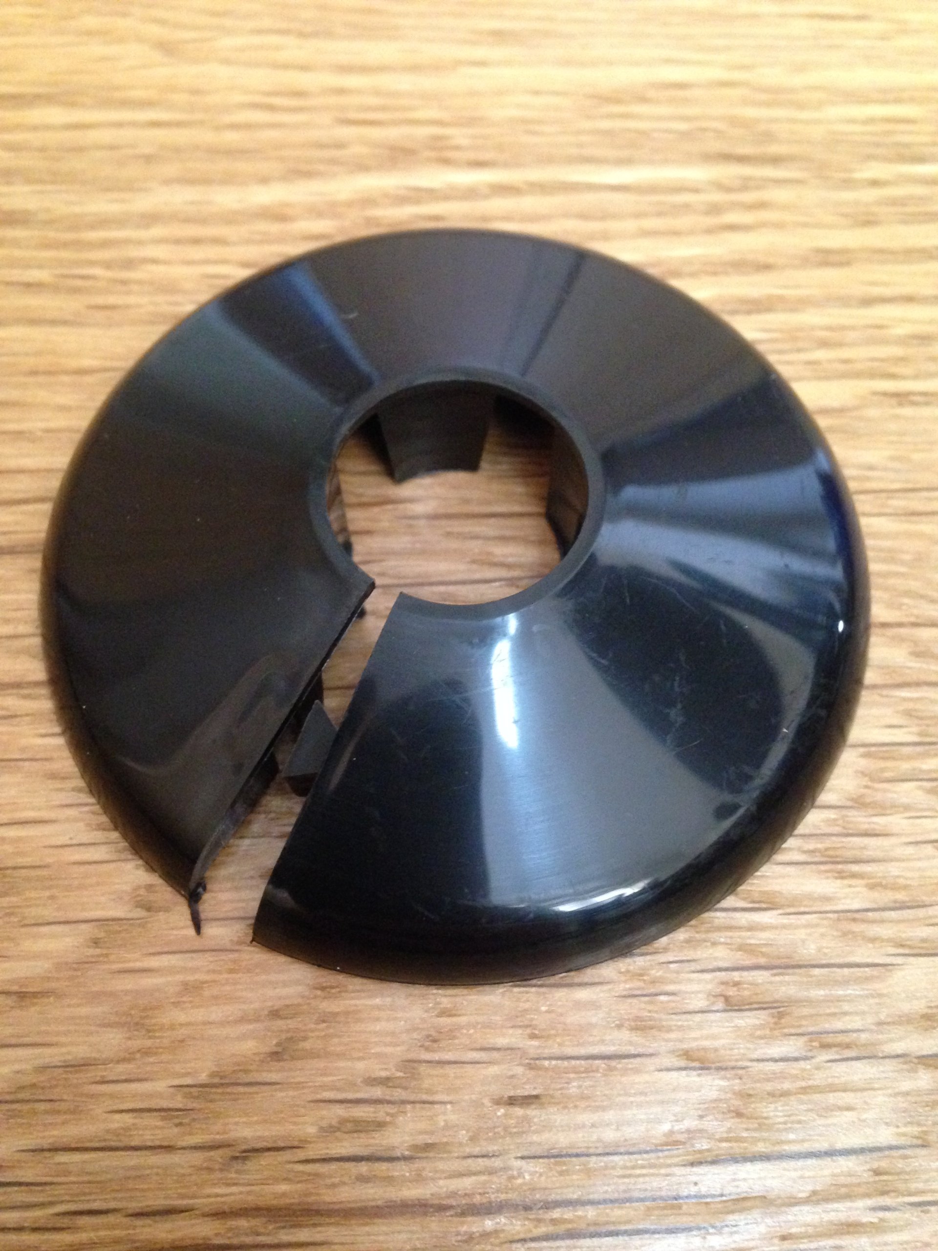 Talon Black Plastic Pipe Cover pk of 2 for 15mm Pipe