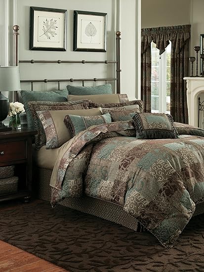 Amazon Com Croscill Galleria Queen 4 Piece Comforter Set Home