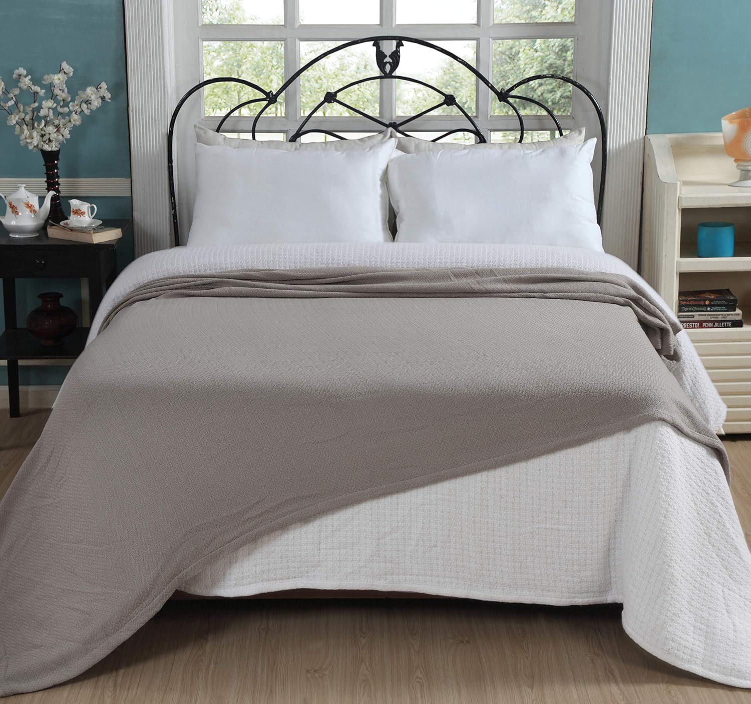 100% Soft Premium Ringspun Cotton Thermal Blanket - Full/Queen - Dark Brown - Snuggle in These Super Soft Cozy Cotton Blankets - Perfect for Layering Any Bed - Provides Comfort and Warmth for Years: Kitchen & Dining