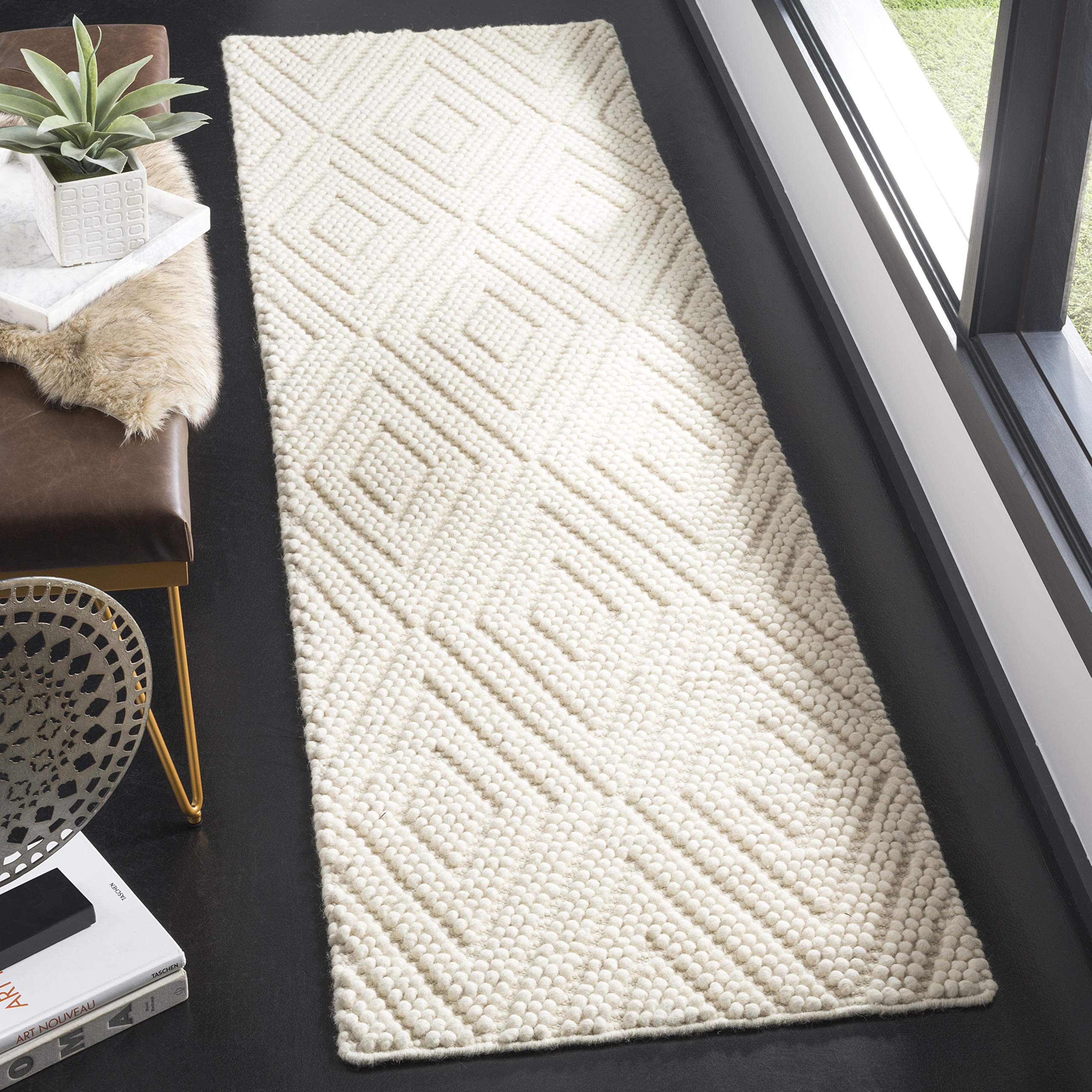 SAFAVIEH Natura Collection Runner Rug 2'3" x 8', Ivory, Handmade Wool