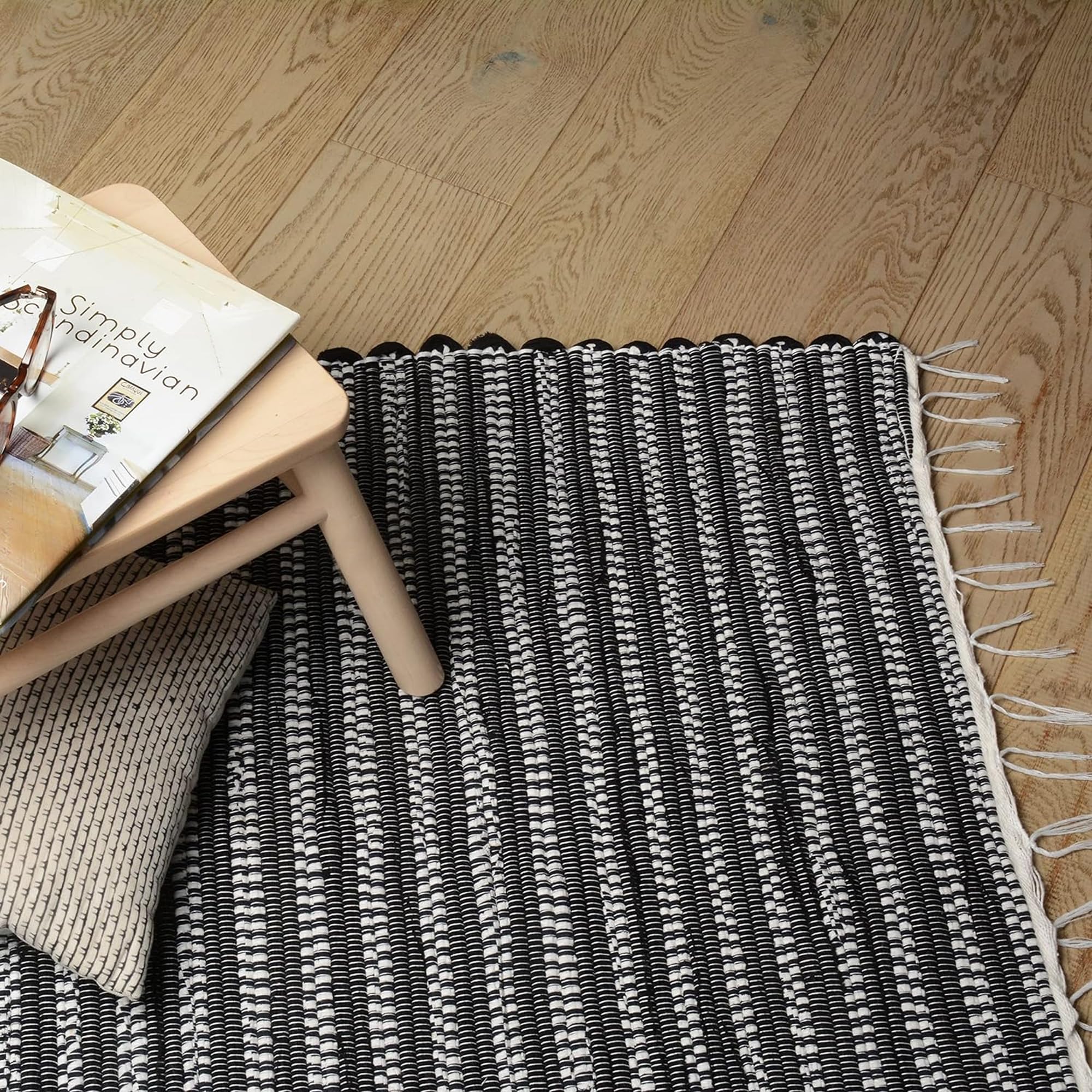 Proheeder Handmade Rug - Made from 100% Recycled Cotton, Reversible & Washable Floor Rug for Bedroom, Nursery, Kitchen, Livingroom Area Decor | (140 x 70 cm, IKAT 02 Black)