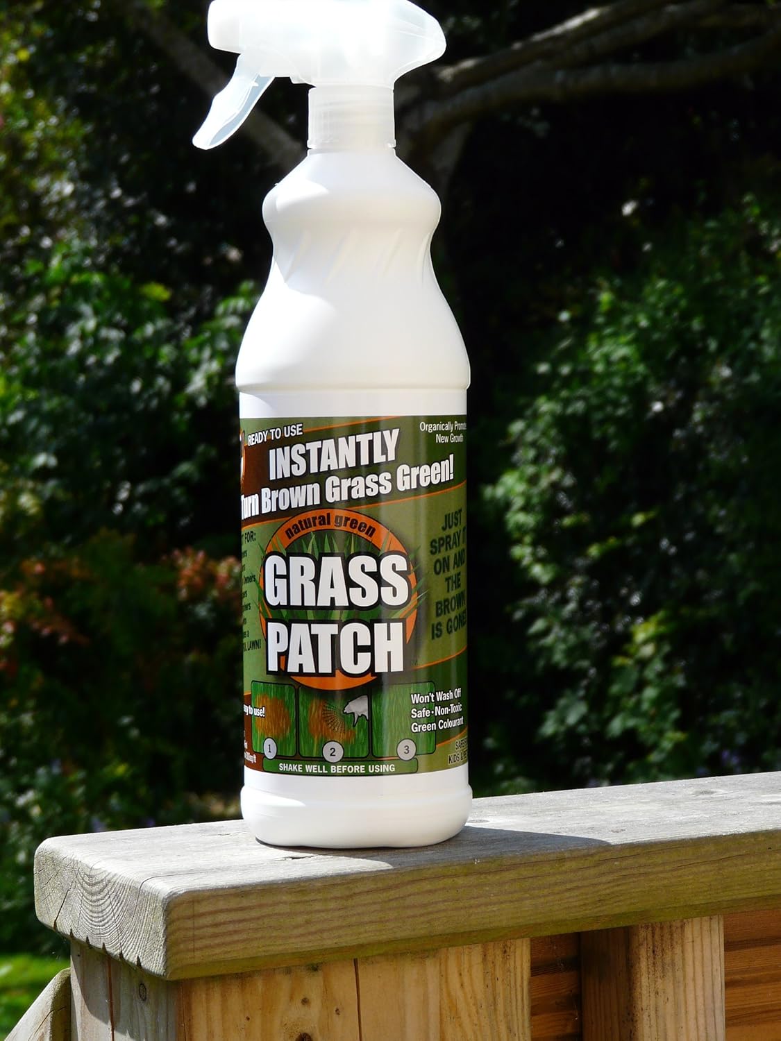 Haustiere, Hunde, Urin, Gras, Wiese, patch, Brennen und dringt tief in