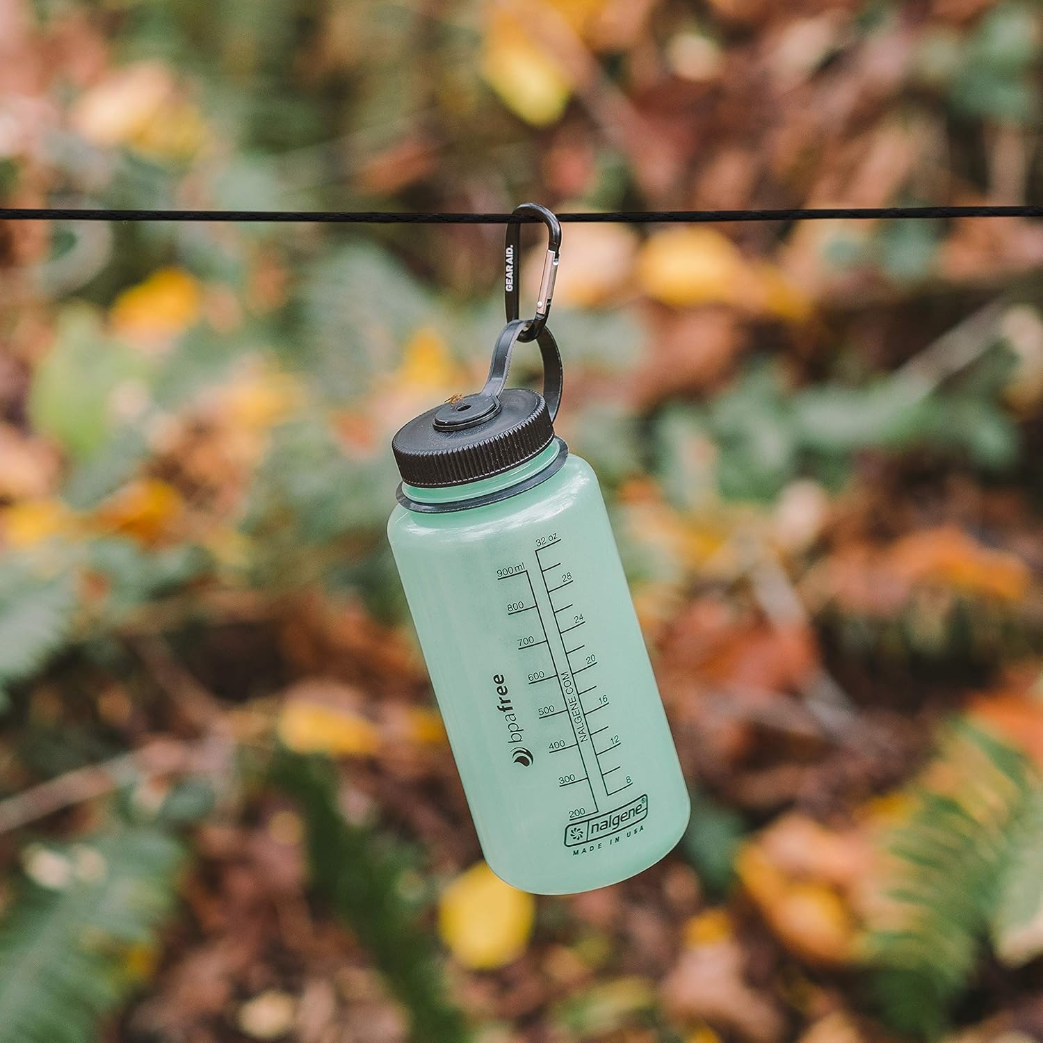 GEAR AID 325 Paracord and Carabiner, Utility Cord for Camping and Hiking,: Sports & Outdoors