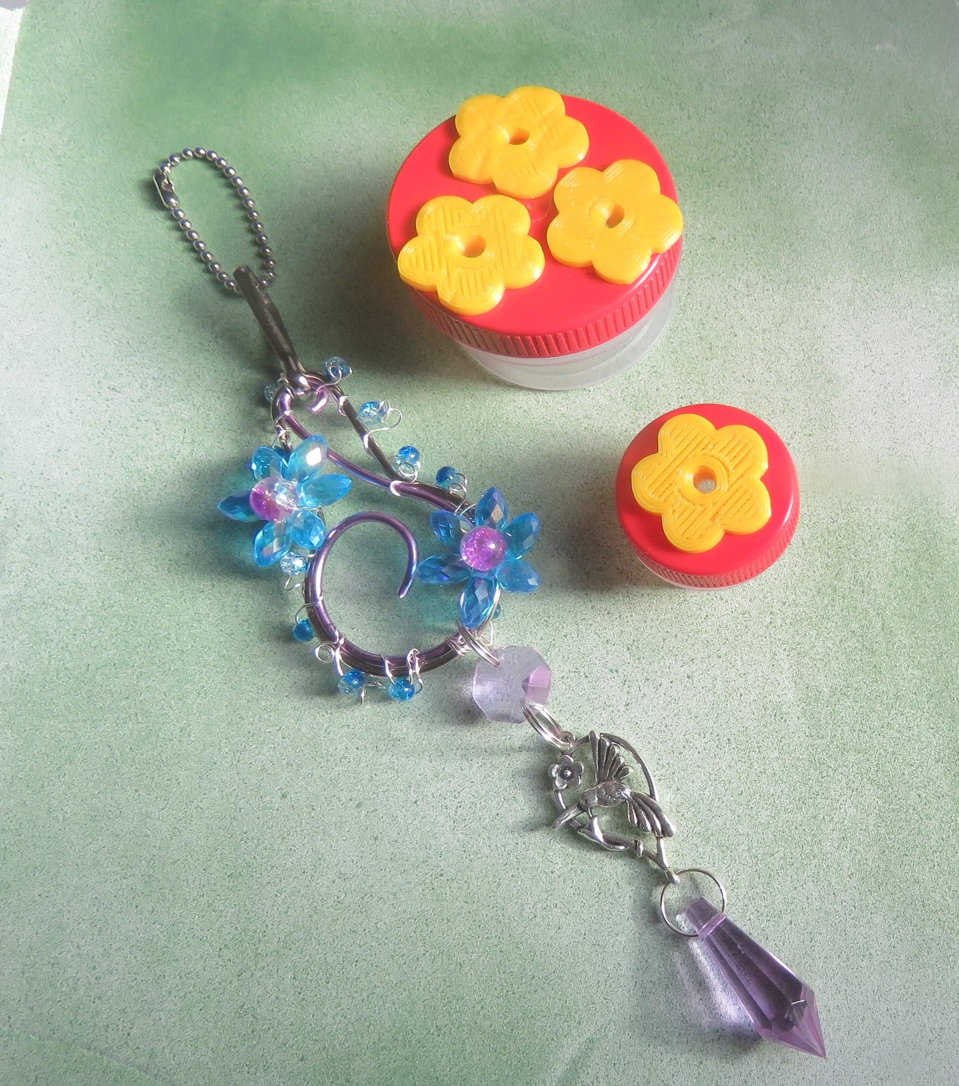 Amazing Bird Stuff Handheld Hummingbird Feeders with Suncatcher