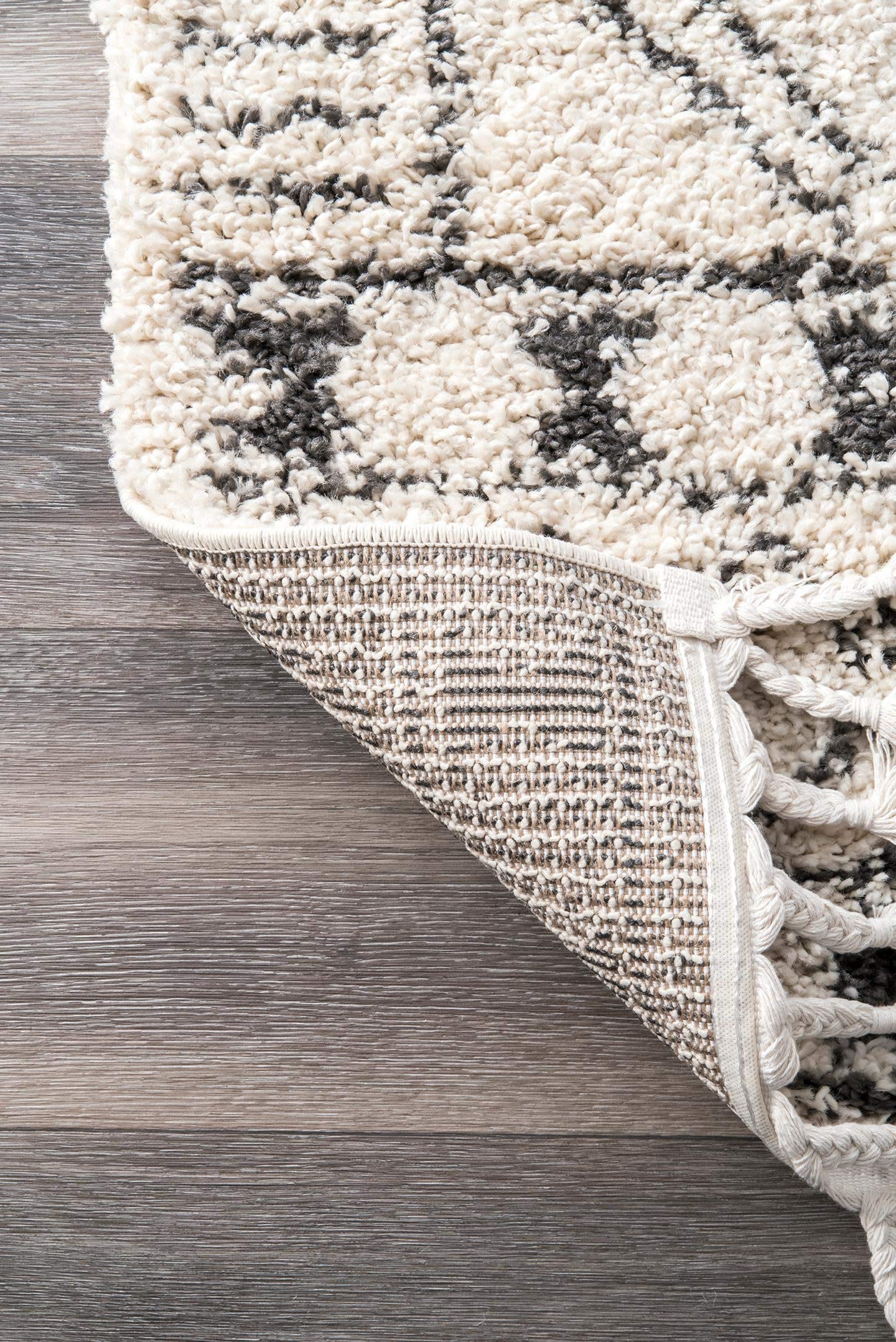 nuLOOM Vasiliki Moroccan Tribal Shag Runner Rug, 2' 8" x 8', Off White