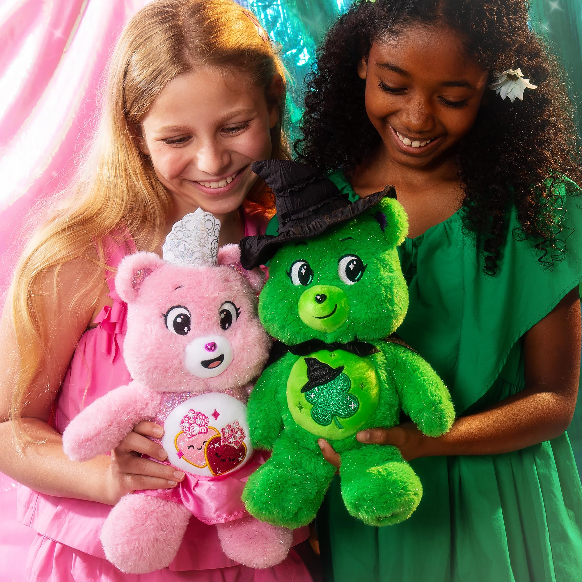 Care Bears - x Wicked 2-Pack - Love-a-Lot Bear as Glinda & Good Luck Bear as Elphaba