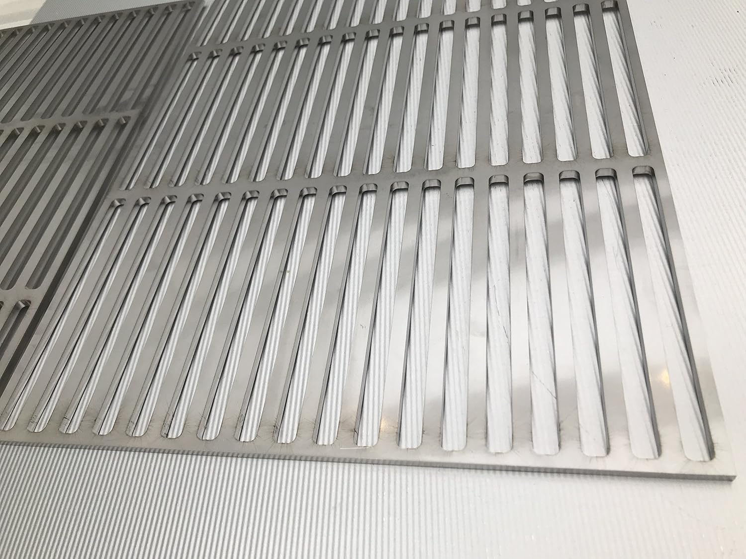 Vervaardigde Roestvrij Staal Grillrooster Voor Weber Spirit E-210 / E-210 EO & Spirit II Series - 5 Mm Dik, Zwaar Uitgevoerd En Eenvoudig Schoon Te Maken