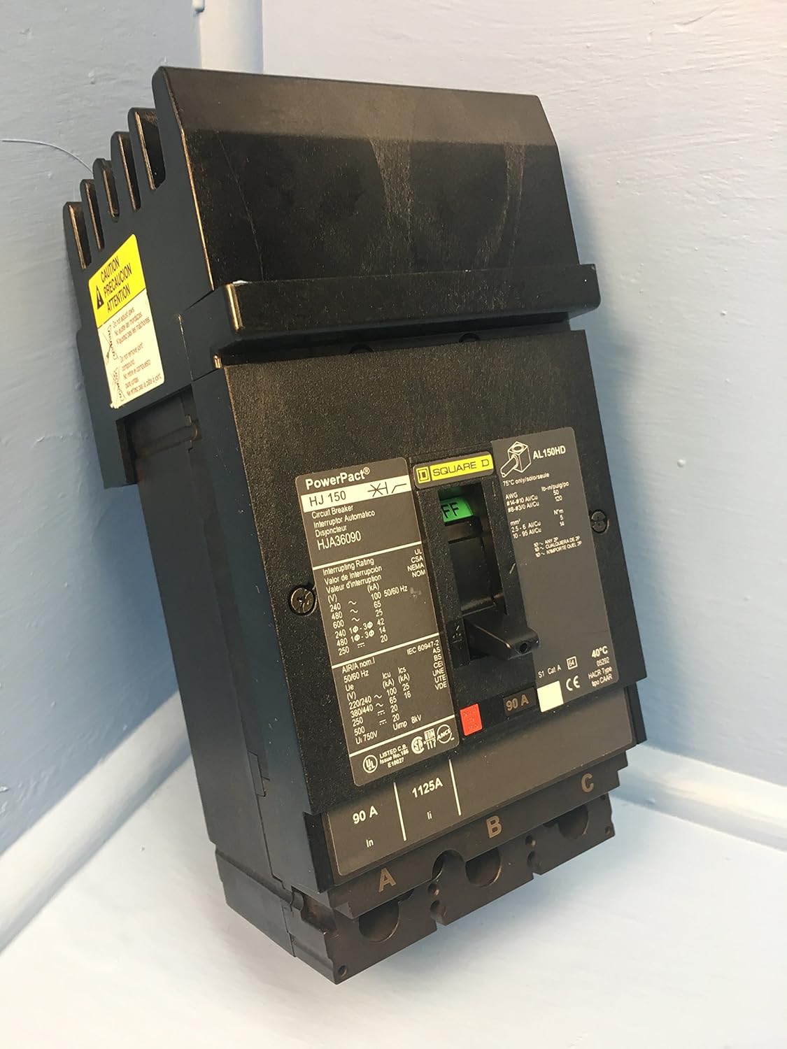 3P Molded Case Circuit Breaker 600V 90A Hydraulic Circuit