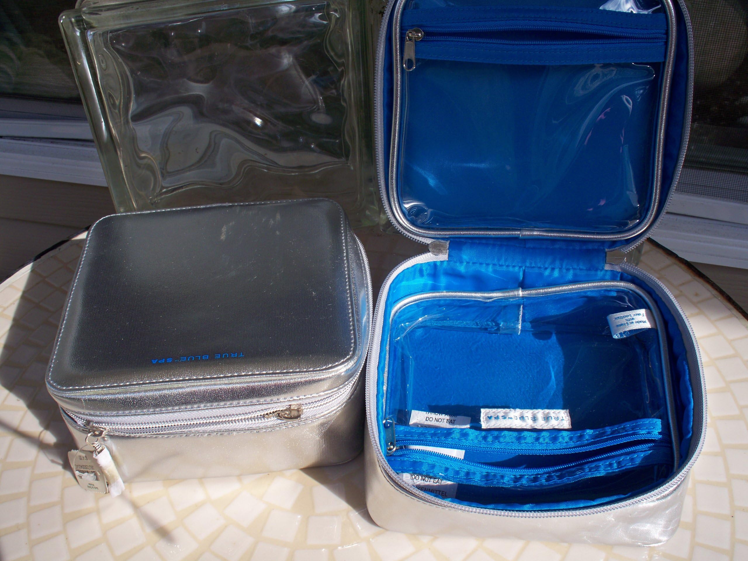 True Blue Spa Zippered Beauty Case with Zippered Compartments on Either Side (One Case) by True Blue Spa