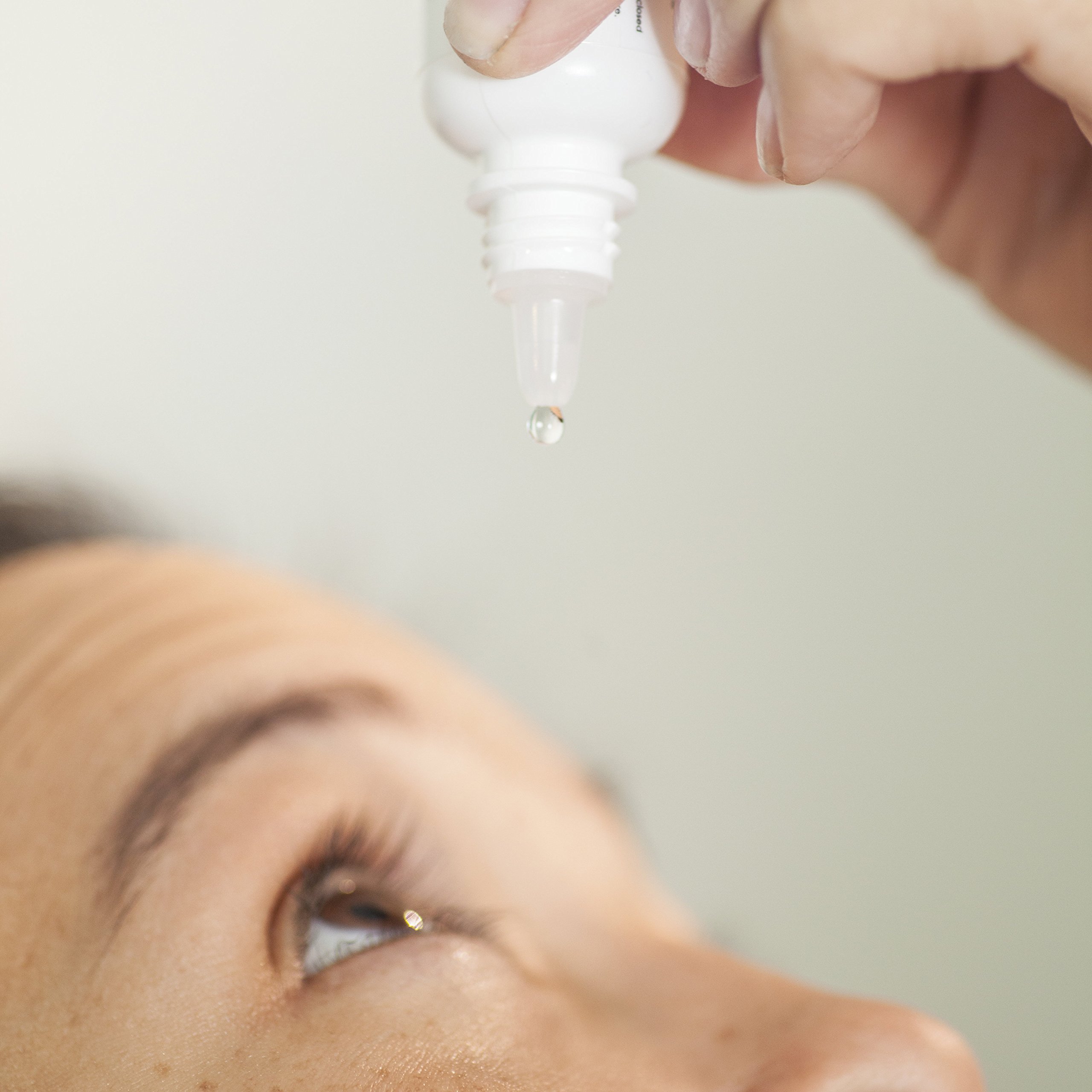 iCOLOUR Color Changing Eye Drops Change Your Eye Color Naturally 1