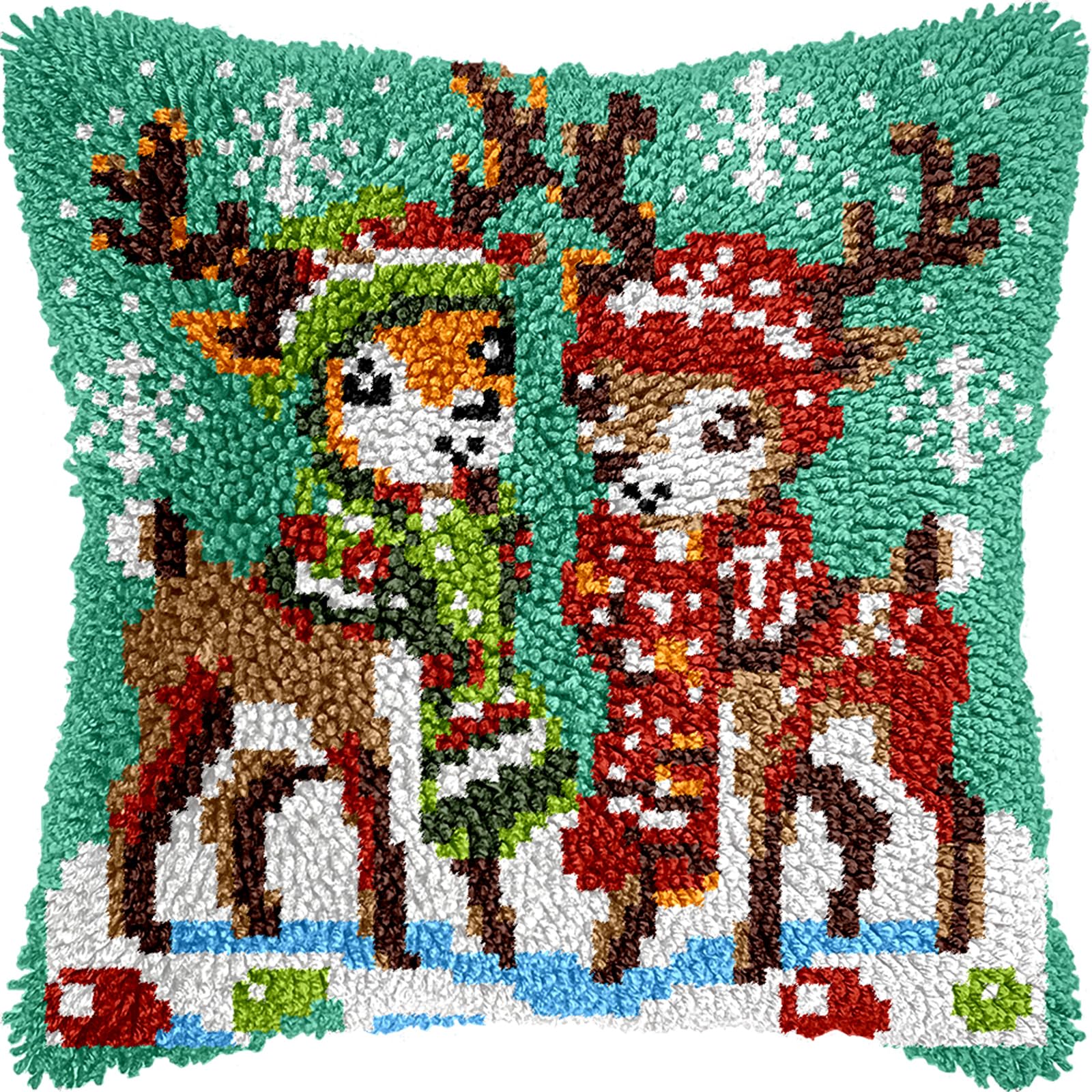 veirousa Christmas Reindeer Latch Hook Kits for Adults Beginners, Animals Latch Hook Pillow Kit, Winter Pre-Printed Latchhook Rug Kit, DIY Cushion Set for Home Sofa Decor Gift Idea 43x43cm