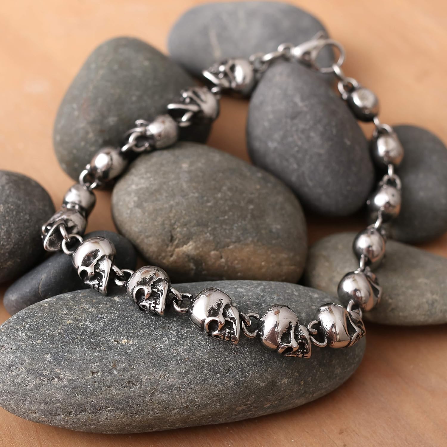 HAQUIL Stainless Steel Skull Charm Linked Bracelet for Men and Women, 8.27": Clothing