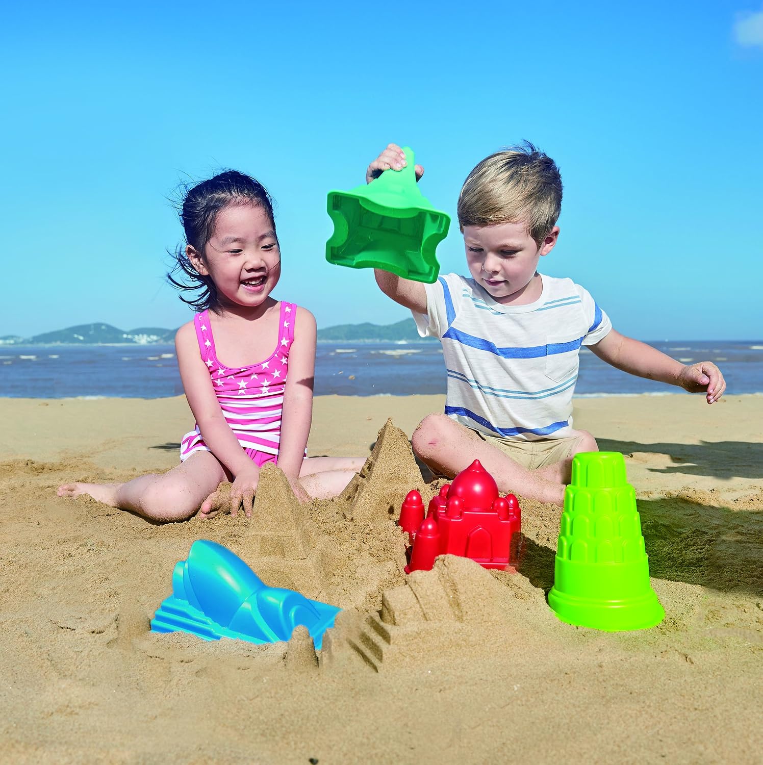 Hape Leaning Tower of Pisa, Sand Mould Beach Toys, for Kids 18 Months and Up, Multicolor, Mittel - Image 3