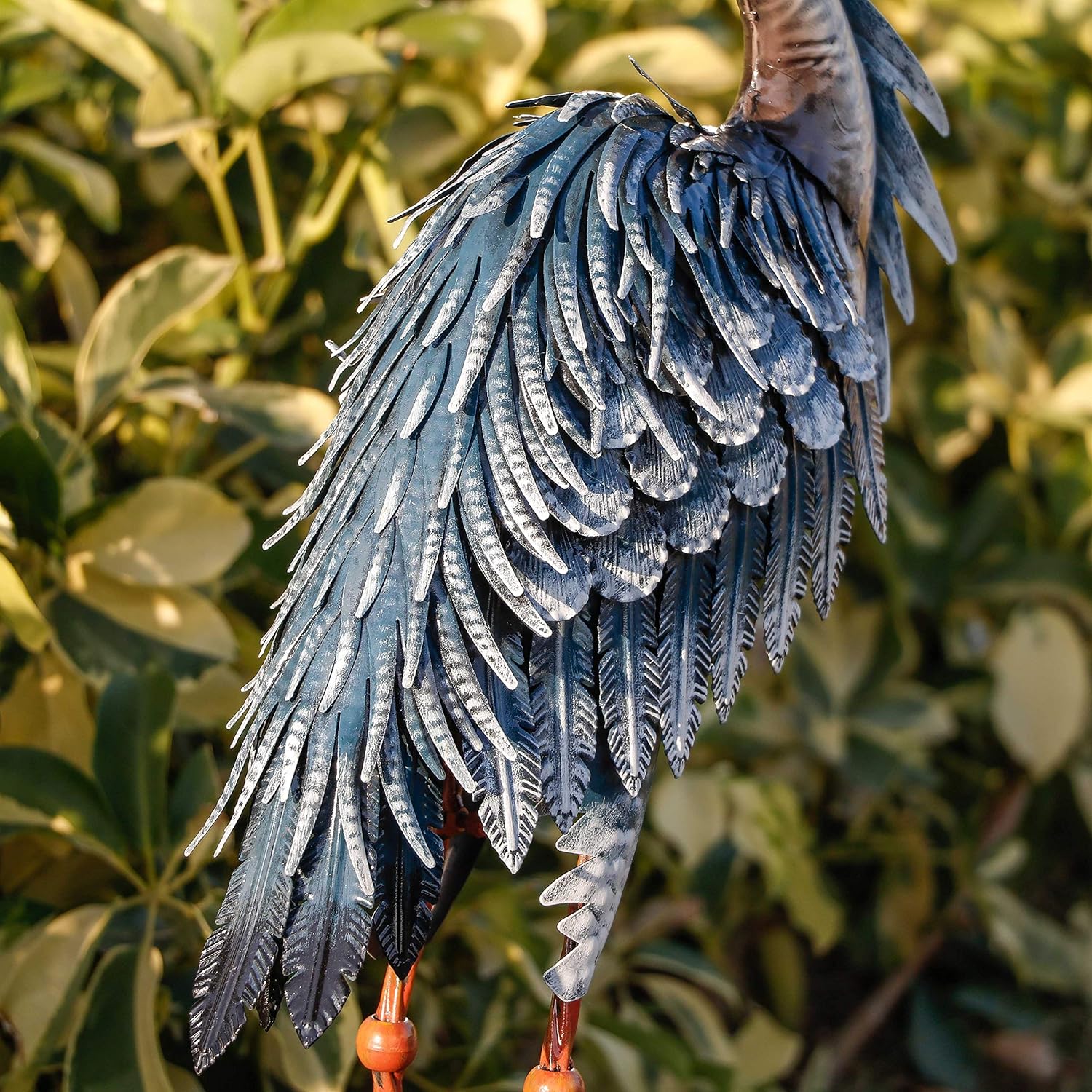TERESA'S COLLECTIONS 33.8 inch Metal Blue Heron Garden Sculptures and Statues, Standing Crane Yard Art for Outdoor Decor, Bird Lawn Ornaments for Pond Porch Patio Decorations: Kitchen & Dining