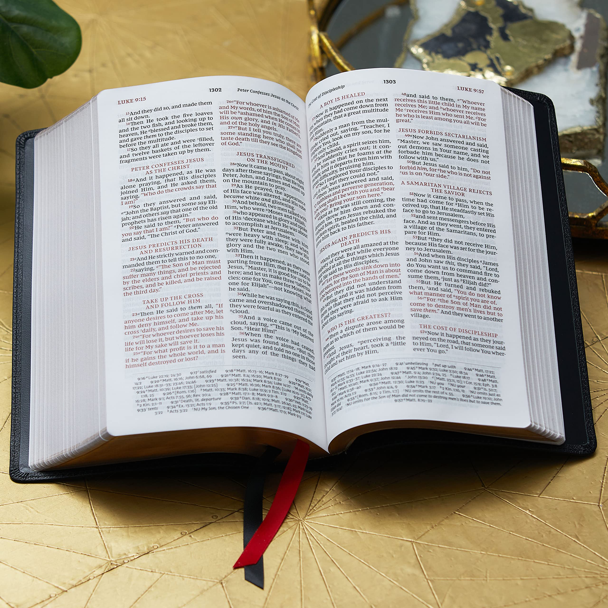 NKJV, Personal Size Reference Bible, Sovereign Collection, Genuine Leather, Black, Red Letter, Comfort Print: Holy Bible, New King James Version NKJV, Personal Size Reference Bible, Sovereign Collection, Genuine Leather, Black, Red Letter, Comfort Print: Holy Bible, New King James Version Leather Bound