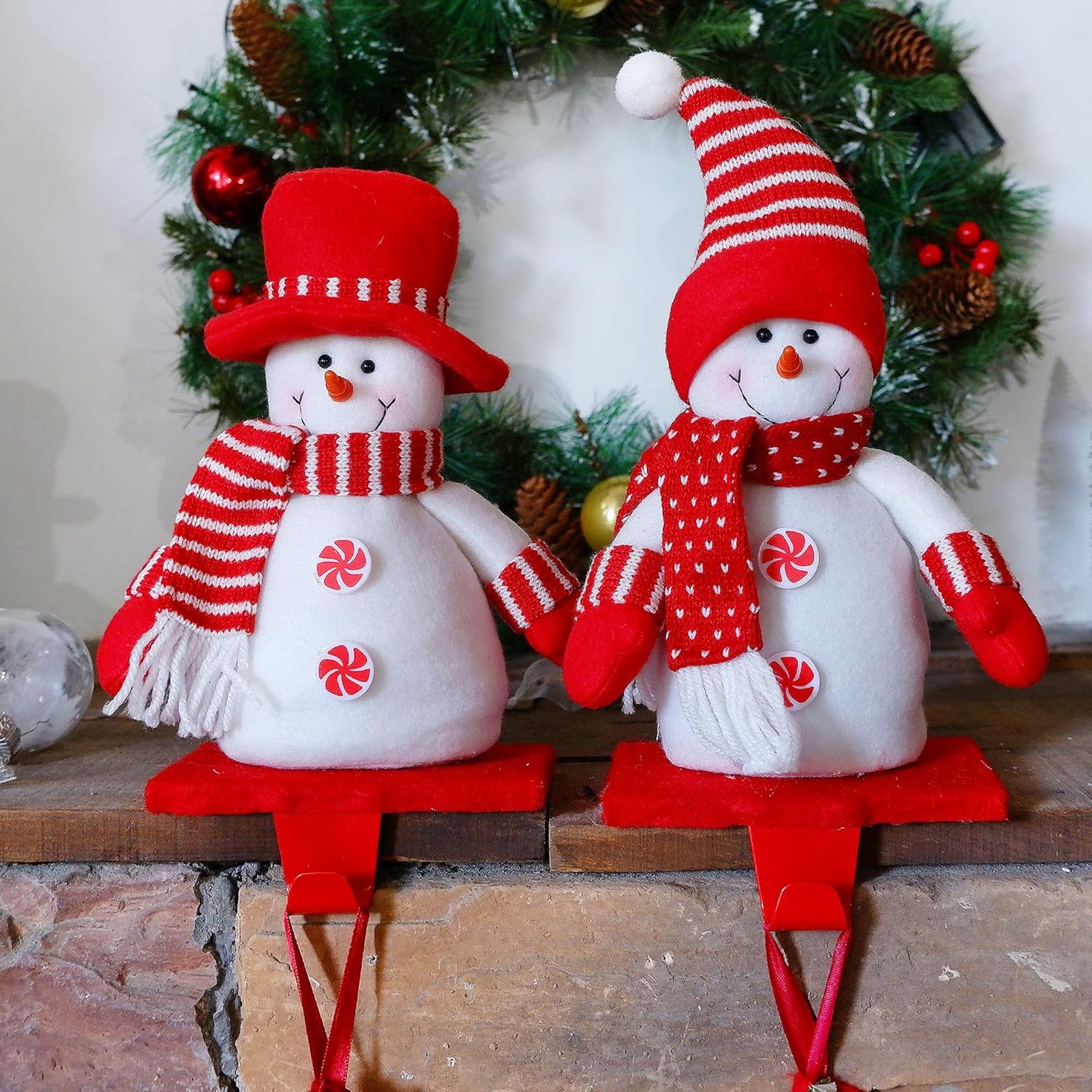 Ornament Hooks - Juegoal 2 Pack Christmas Snowmen Stocking Holders, Mantle Xmas Stocking Stand Hangers, Plush Snowman Hanging Hooks for Stockings, Fireplace Hooks Hanger for Christmas Decorations