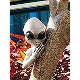 Alien Tree Peeker Outdoor Decoration