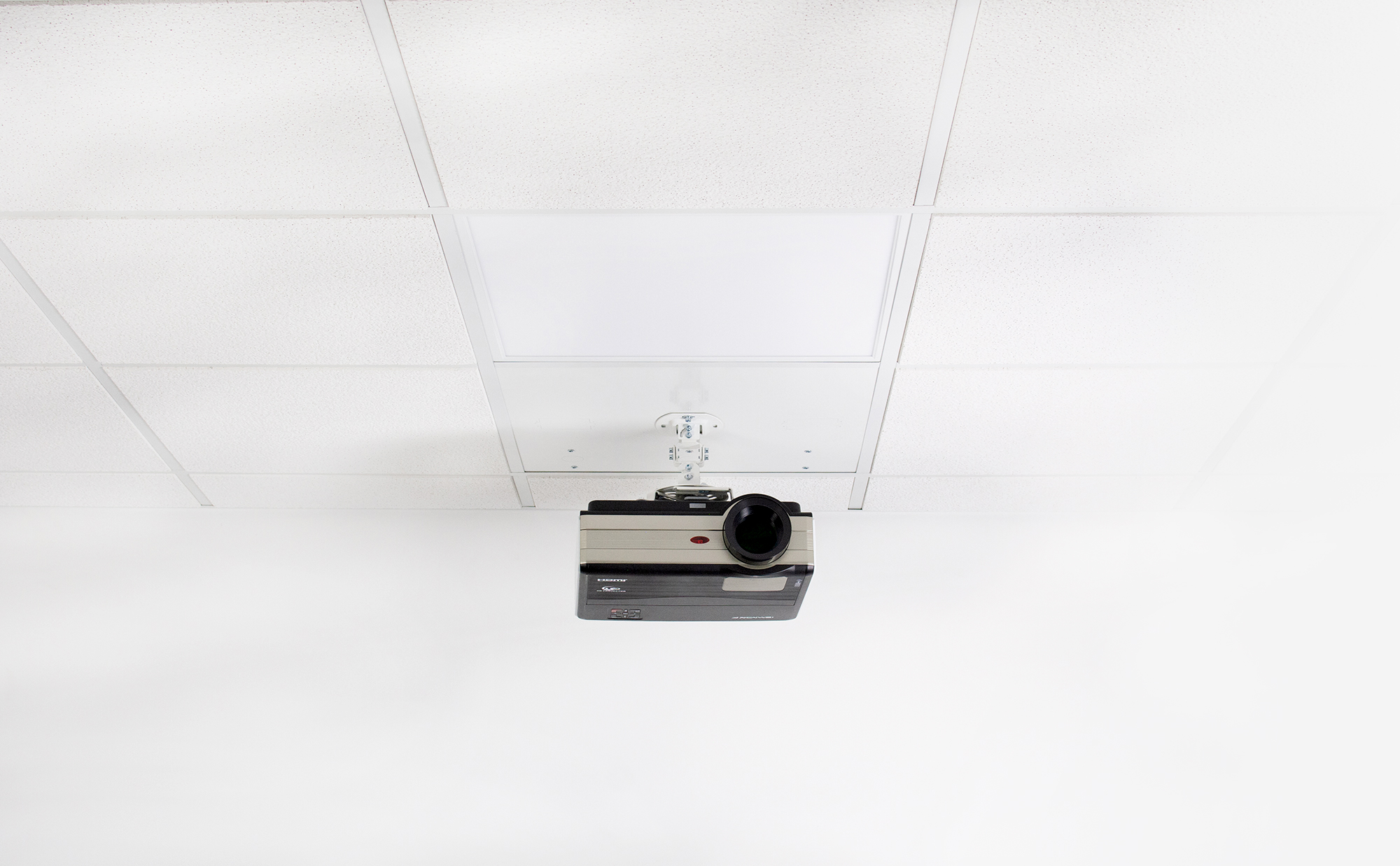 6 VIVO+Universal+Adjustable+Projection+MOUNT+VP01B