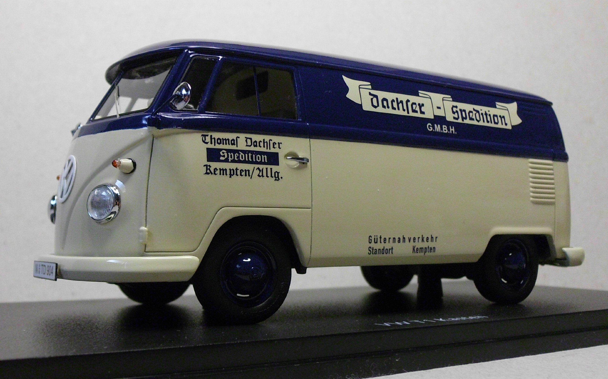 Schuco 450892100 - VW Transporter T1, Van DACHSER SPEDITION, Resin, Scale 1:3 2, Blue/Yellow