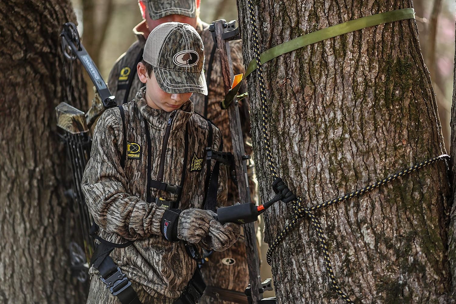 Hunter Safety System HSS Lil' Treestalker Youth Tree-Stand Safety Harness : Sports & Outdoors