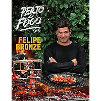 Perto do fogo (Portuguese Edition) book cover