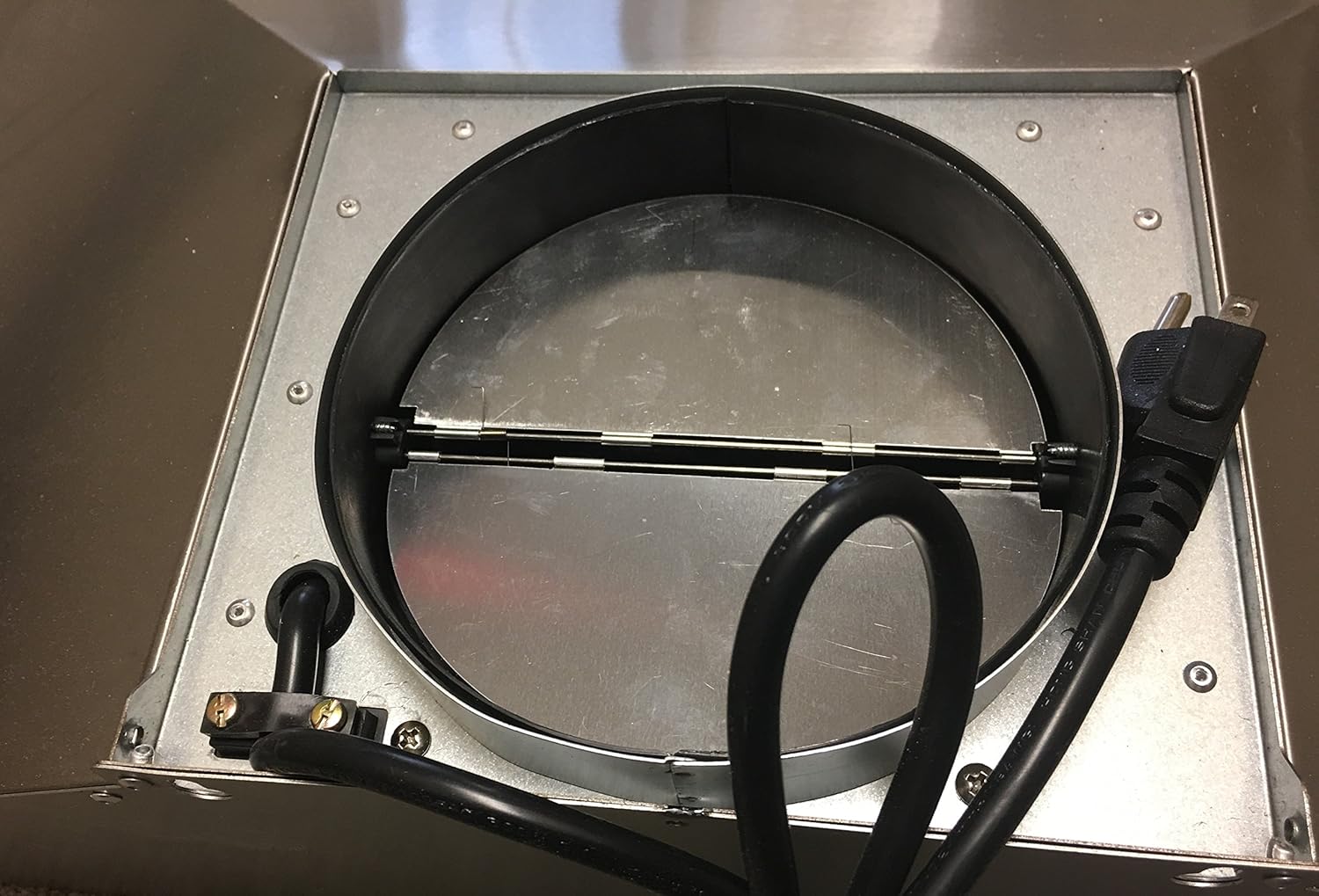 LED lights and 3 Speed Push Button Control Winflo 30 Convertible