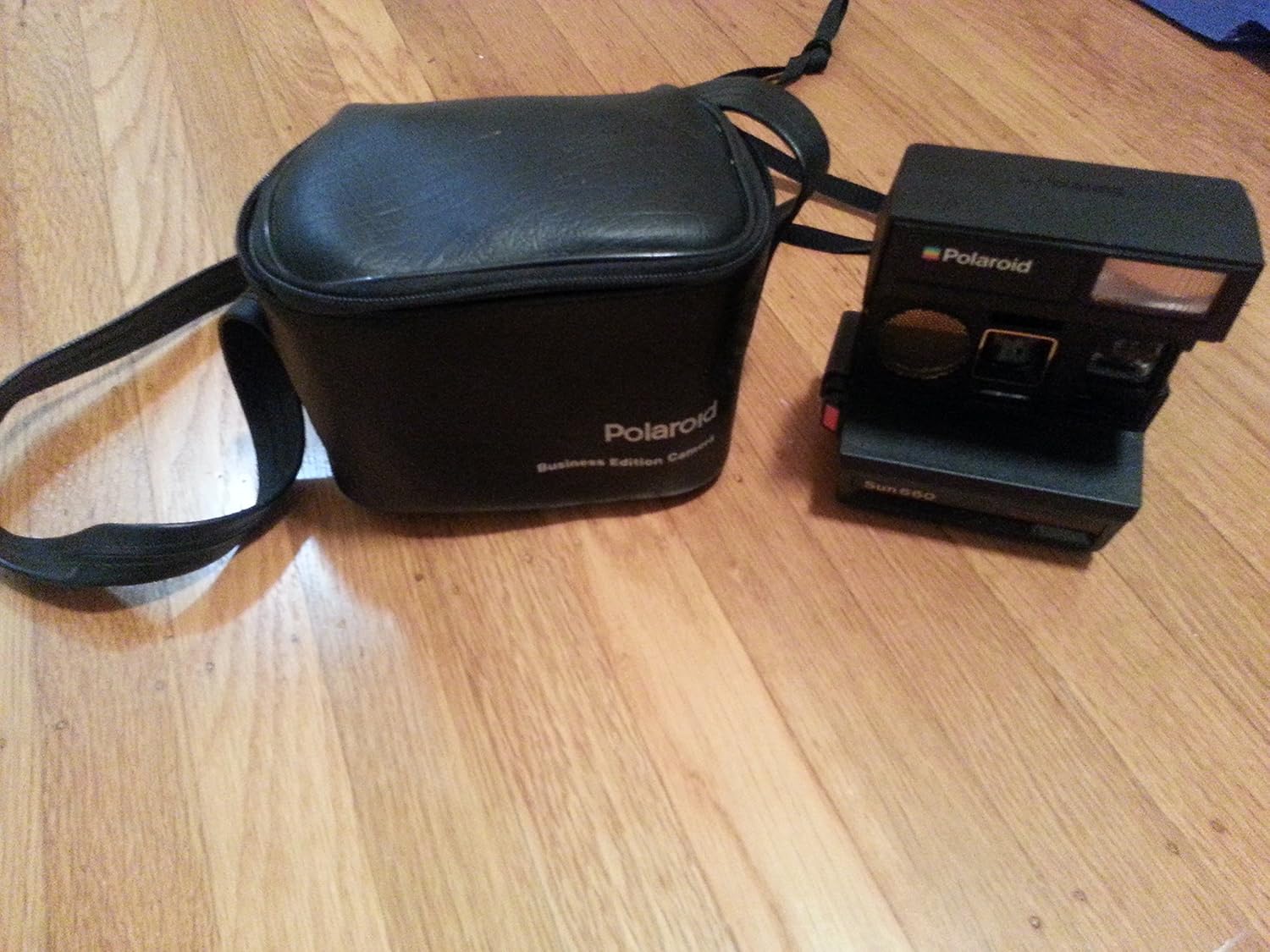 Amazon.com : Polaroid Sun 660 Instant Film Camera AutoFocus : Camera & Photo