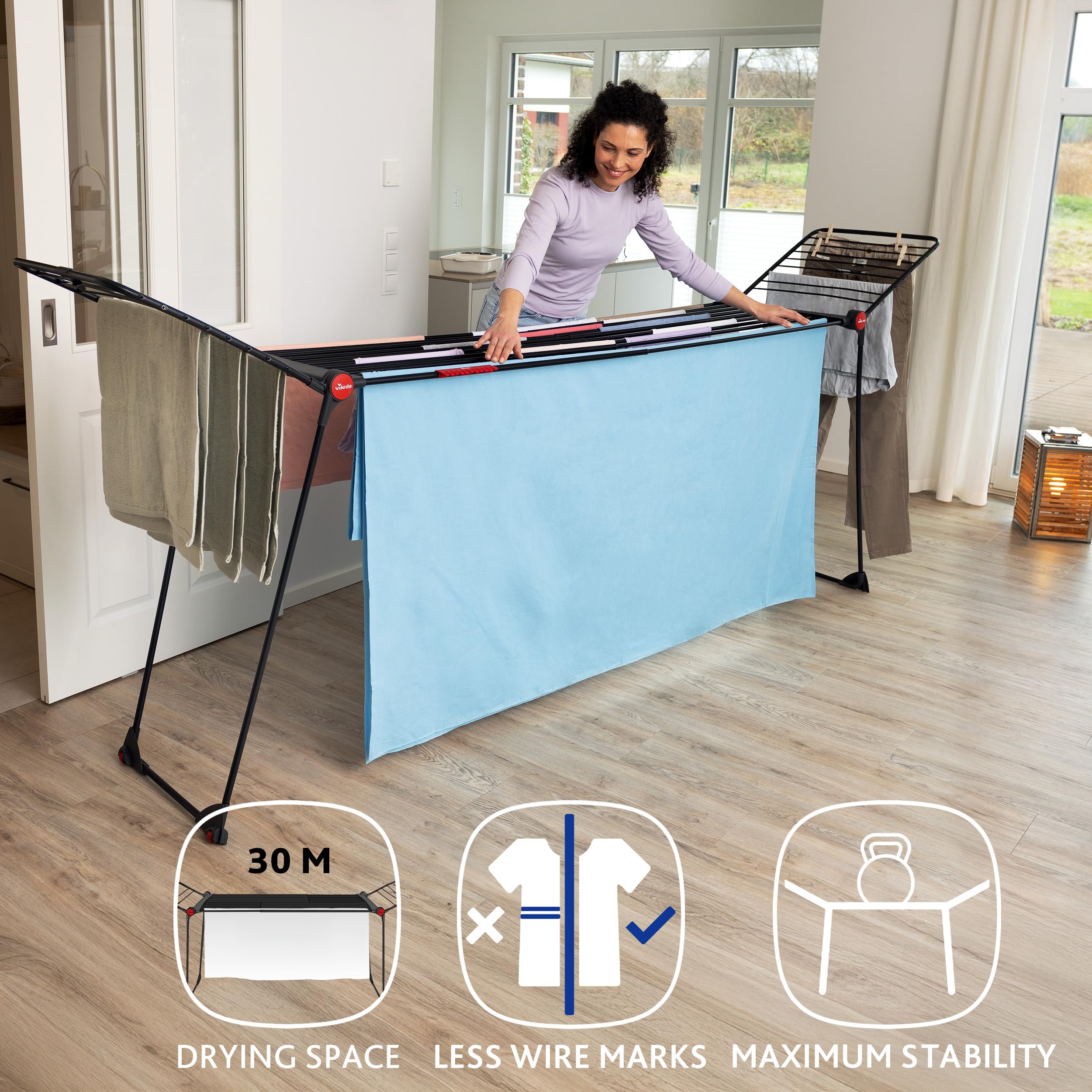 Vileda Infinity Flex Ultimate Wäscheständer Black Edition | Ausziehbares schwarzes Teleskopgestell, XXL-Trockenstäbe | Klappbar & Vormontiert - Weniger Abdrücke für große Textilien | Comfort-Pack 4