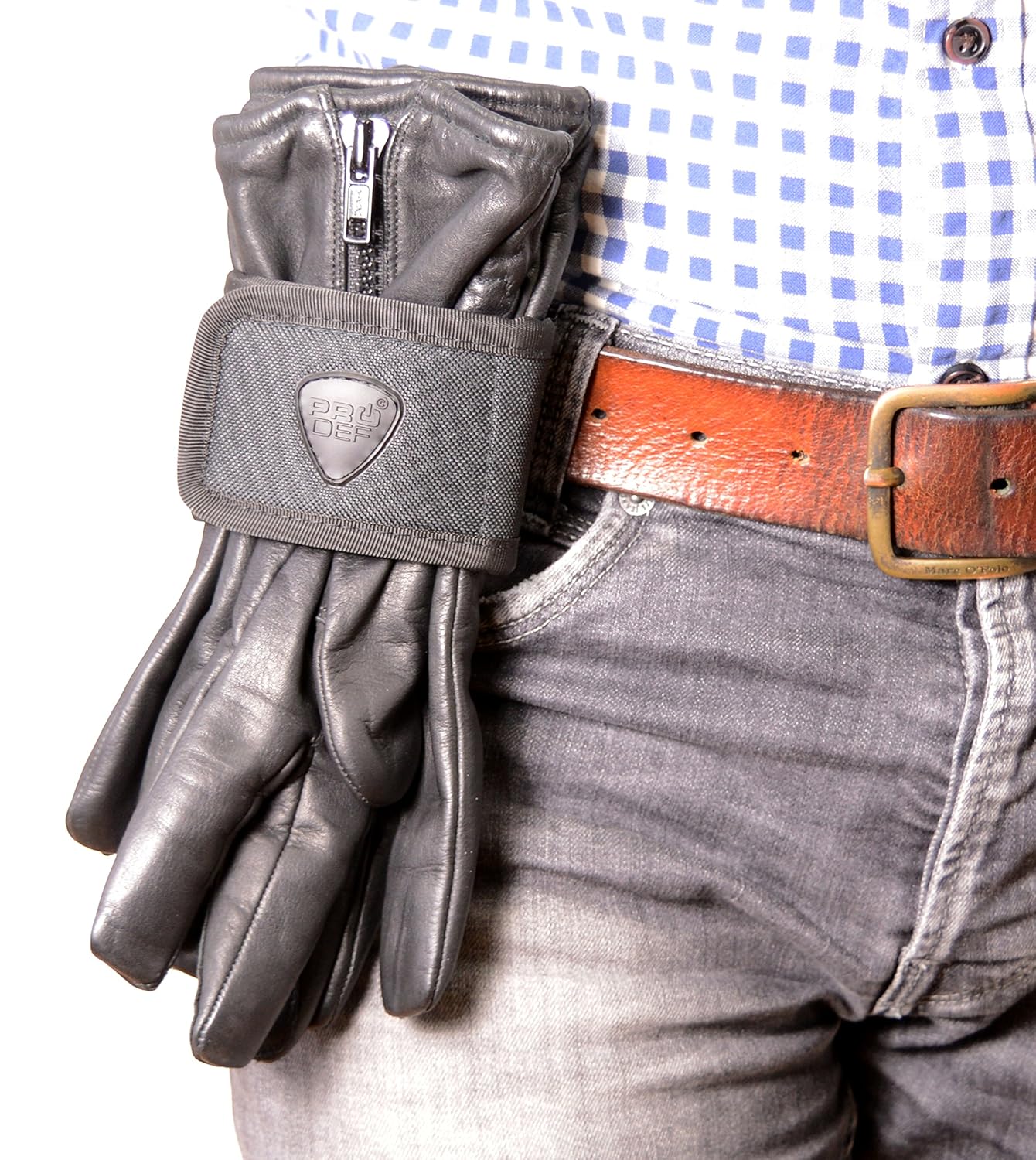 hookandloop & snapfastener for carrying gloves vertically upright