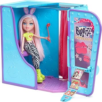 selfie snap bratz doll