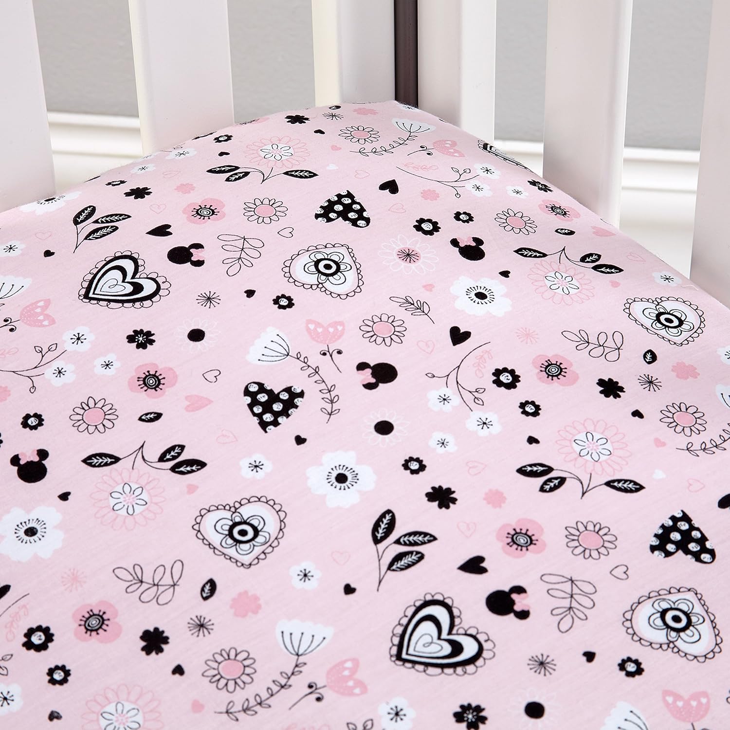 minnie mouse hello gorgeous crib bedding set