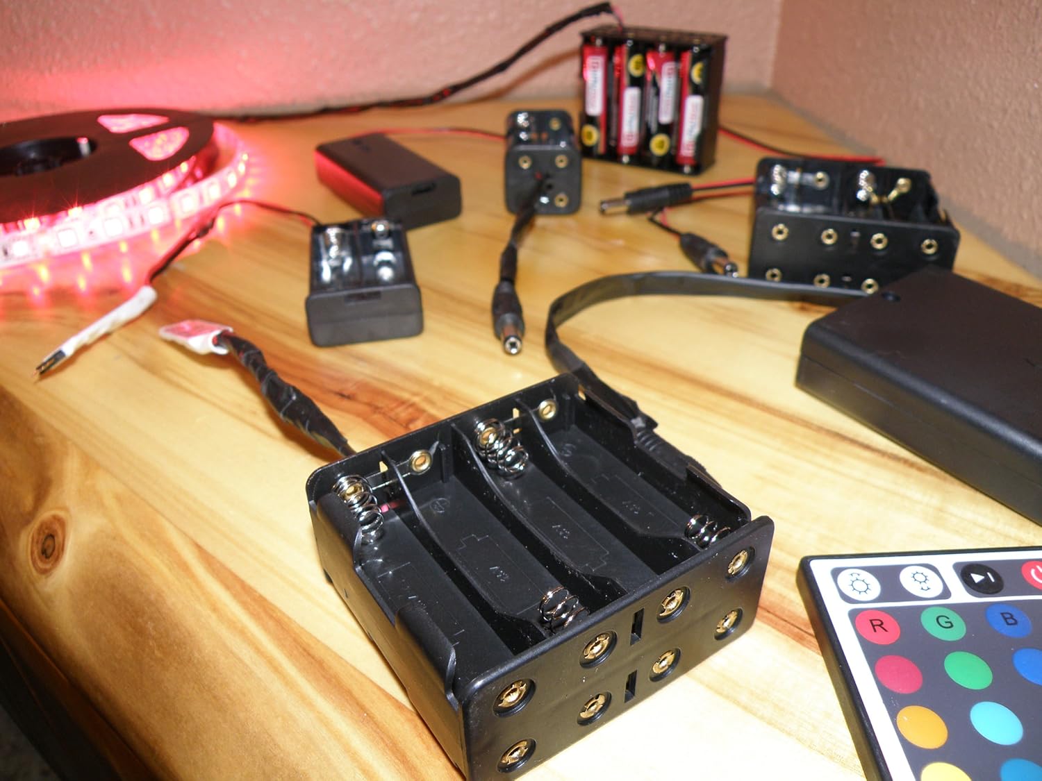 Battery Pack for LED Strip Light Kit Powered 5050 3528 Waterproof TM Amazon.co.uk Musical