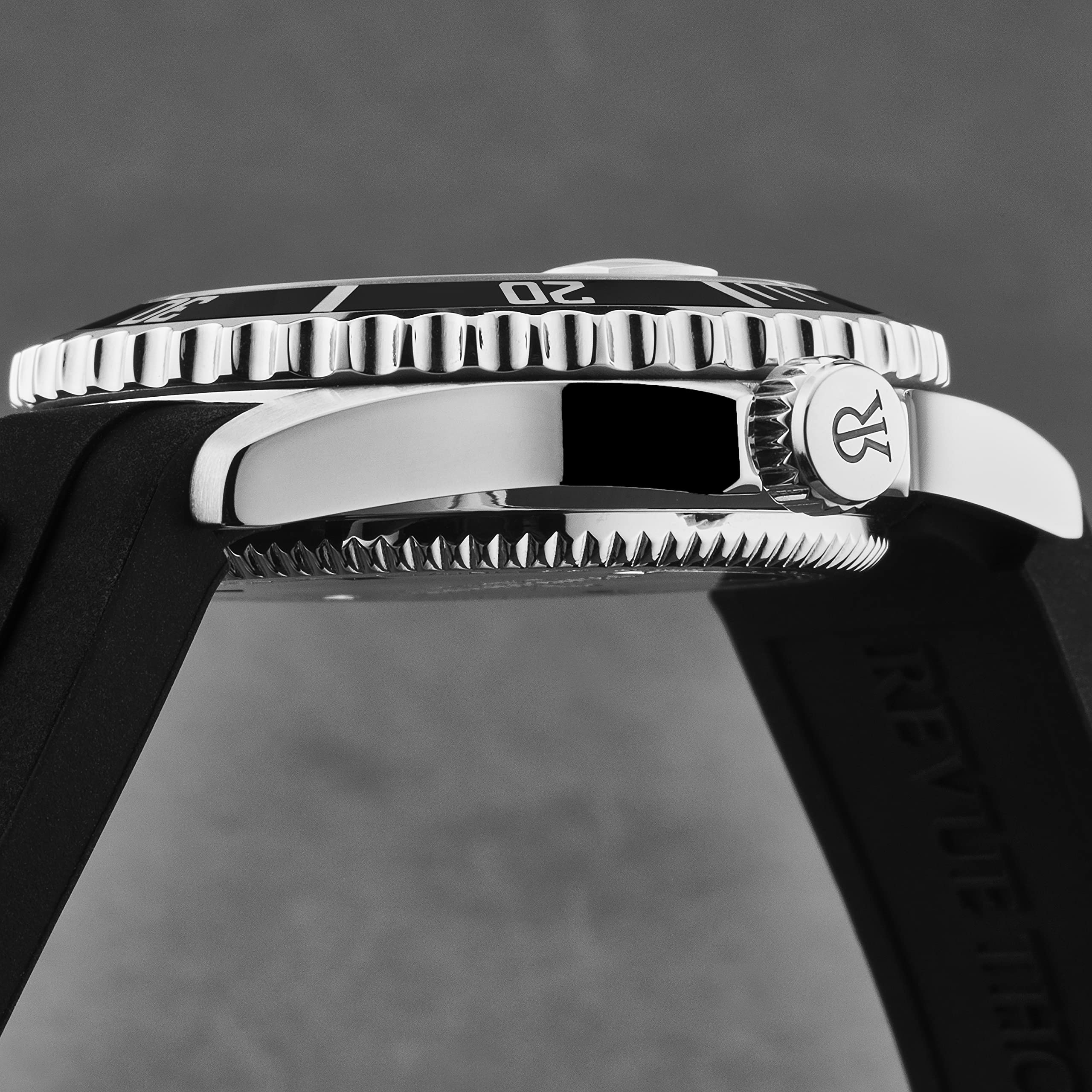 Revue Thommen Men's 'Diver' Green Dial Black Rubber Strap Swiss Automatic Watch 17571.2331