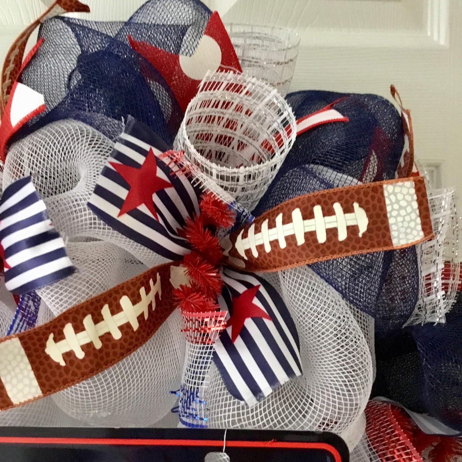 Amazon Com New England Football Sports Wreath Handmade Deco Mesh Handmade