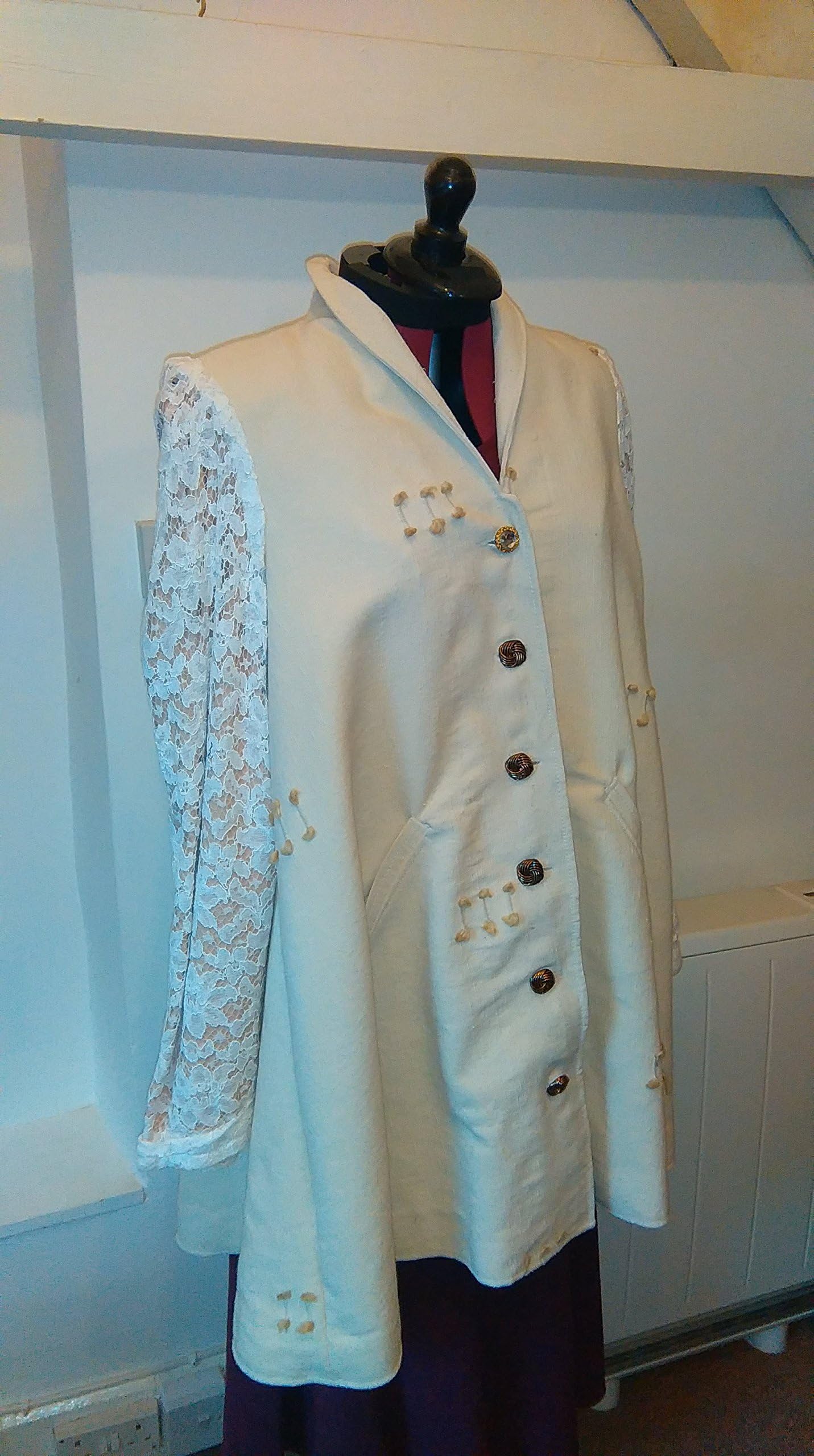 Woolen size 8 womens Coat Ivory