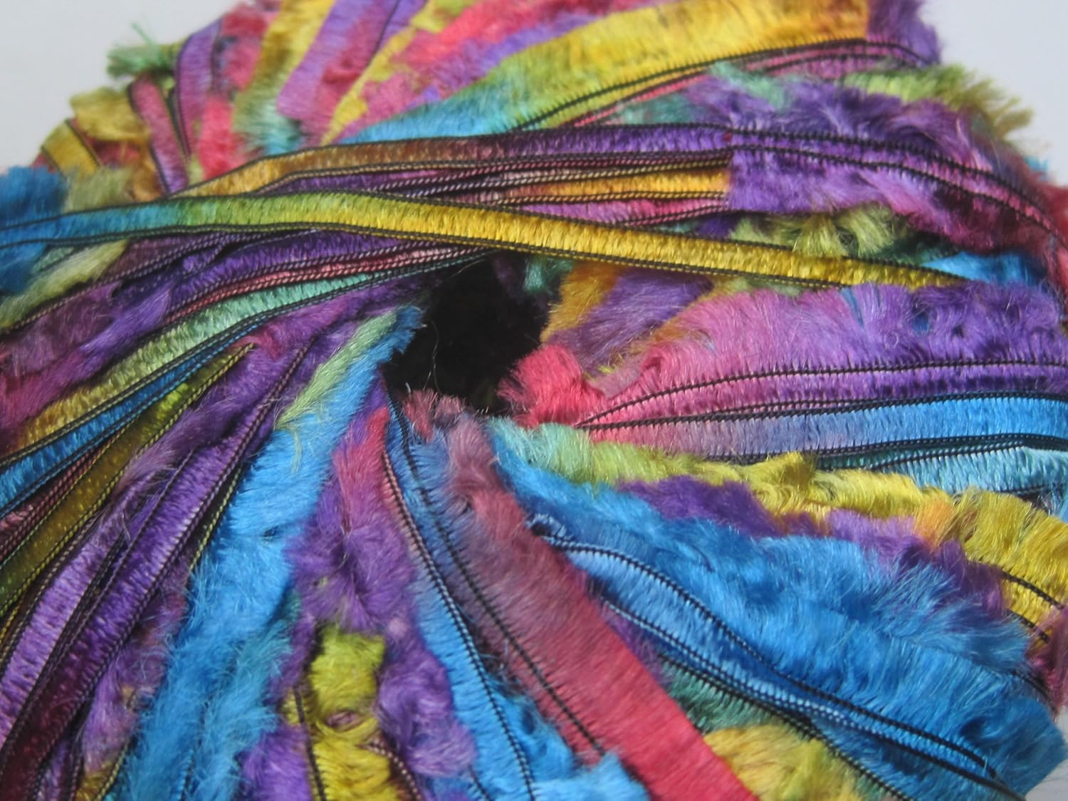 Euro Yarns Xanadu Feather Fringed Ribbon Yarn Col 203