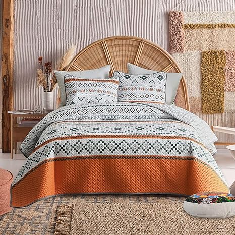 Amazon Com Flysheep 2 Piece Lightweight Geometric Boho Twin Quilt Set For Kids Bohemian Tribal Orange Summer Bedspread Coverlet Brushed Microfiber For All Season 68 X 86 Home Kitchen